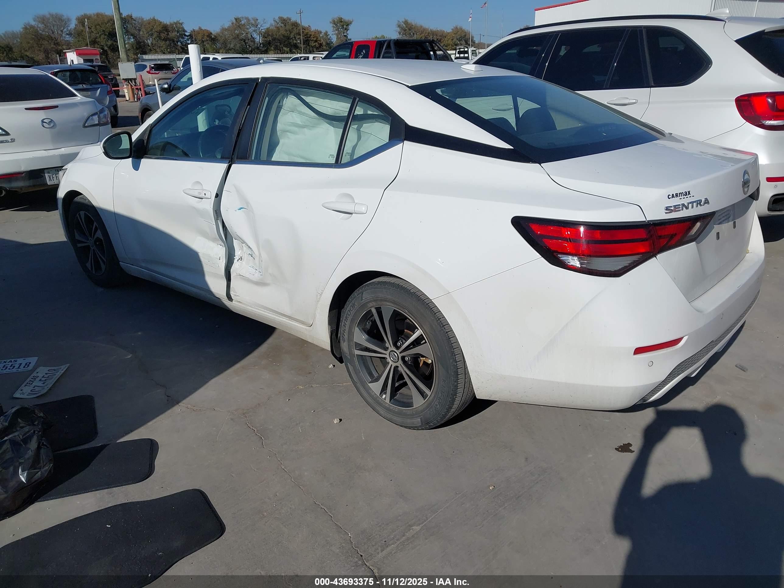 NISSAN SENTRA image 3