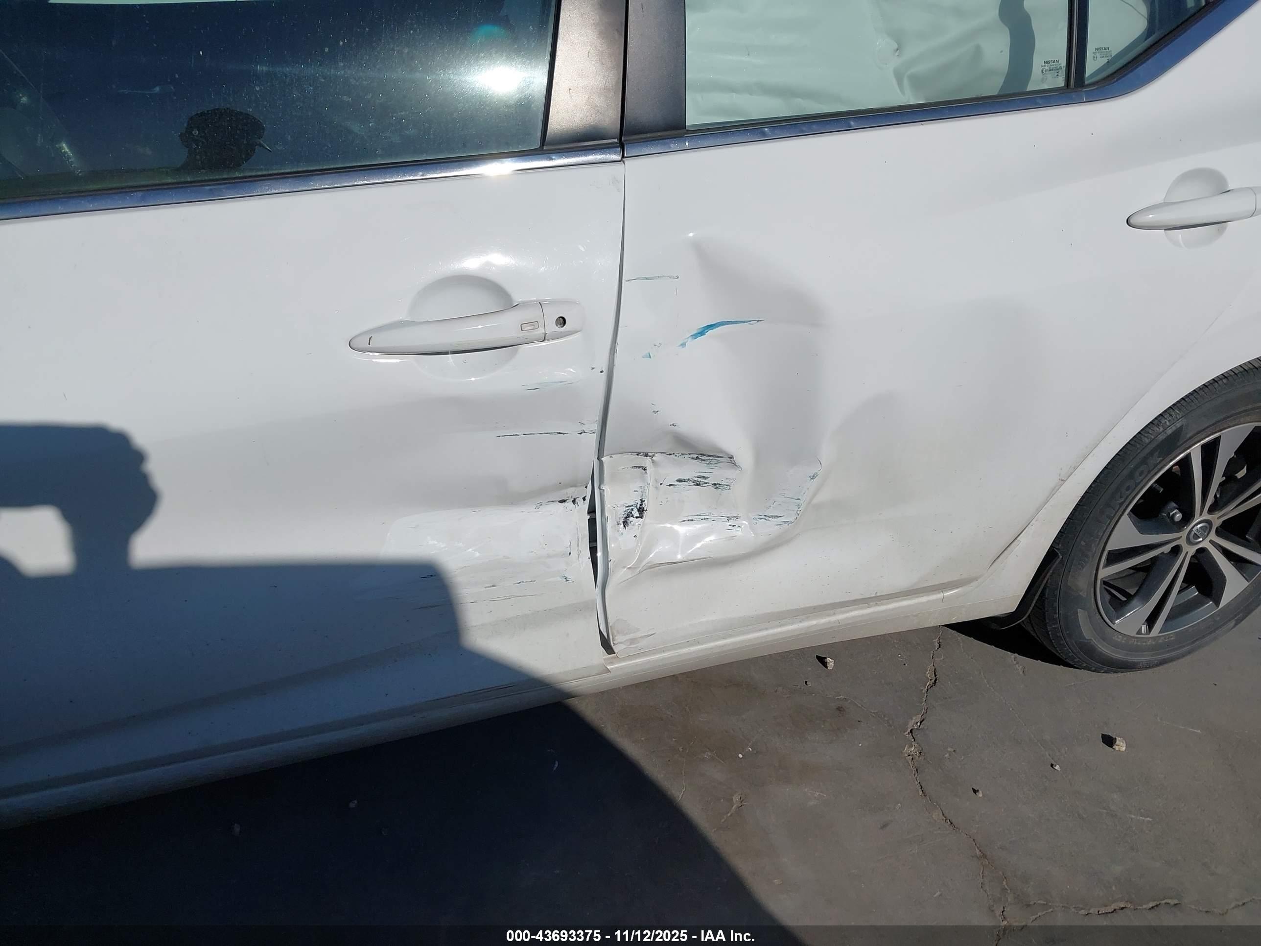 NISSAN SENTRA image 6