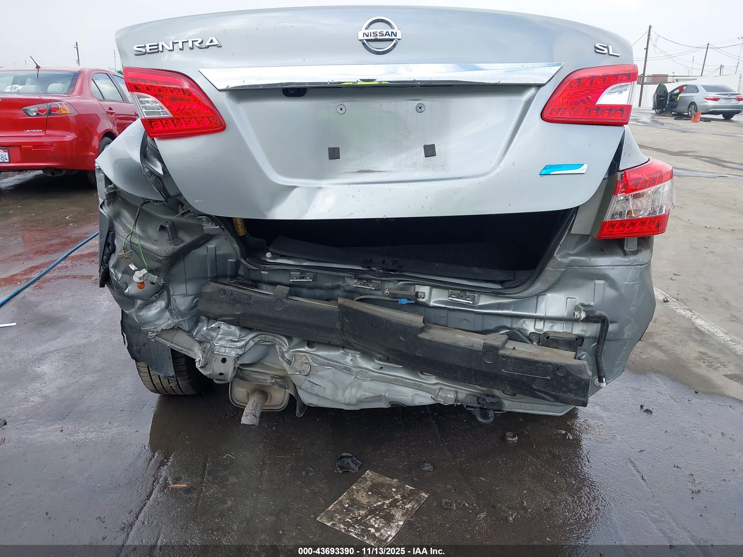 NISSAN SENTRA image 6
