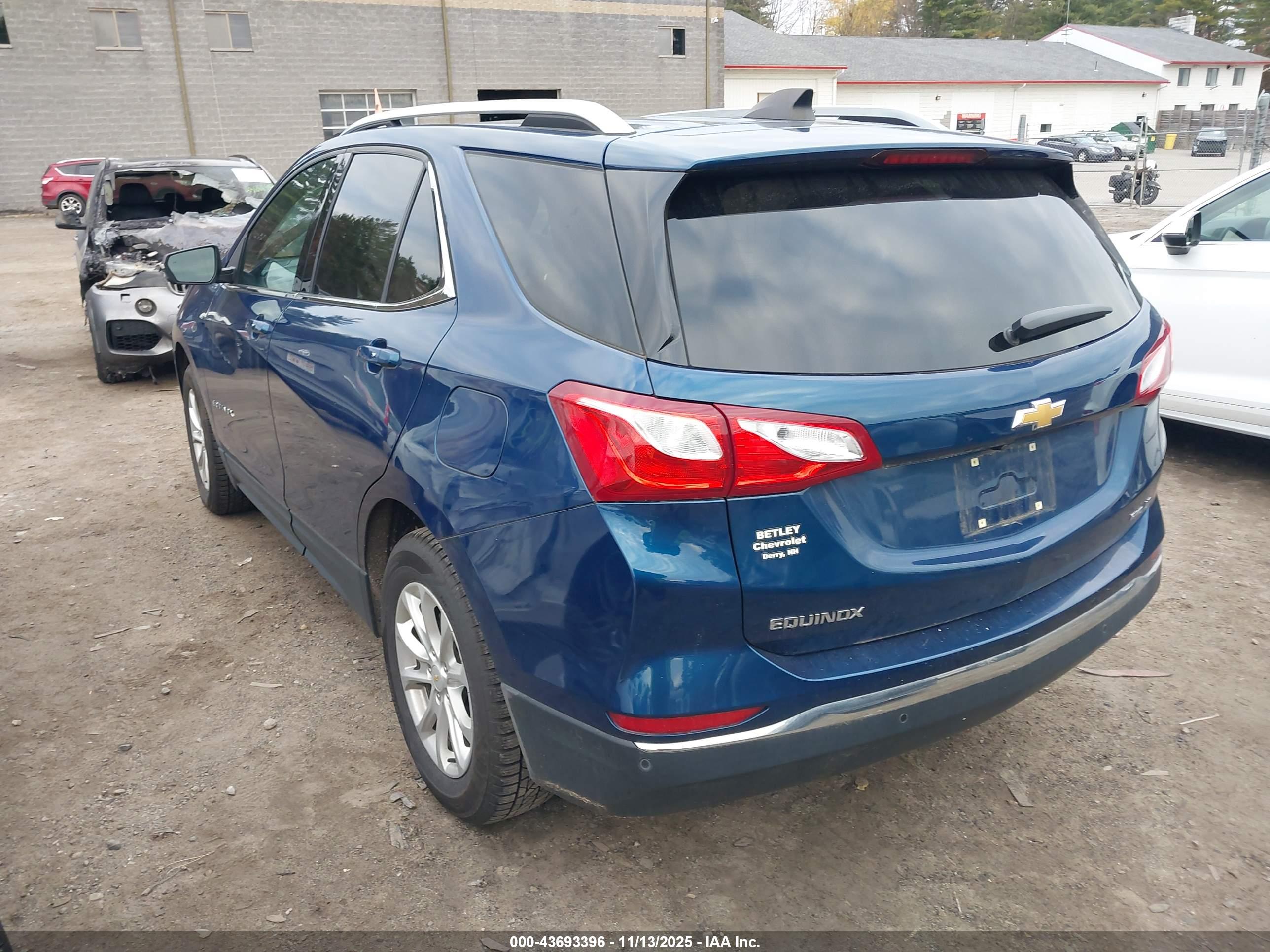 CHEVROLET EQUINOX image 3