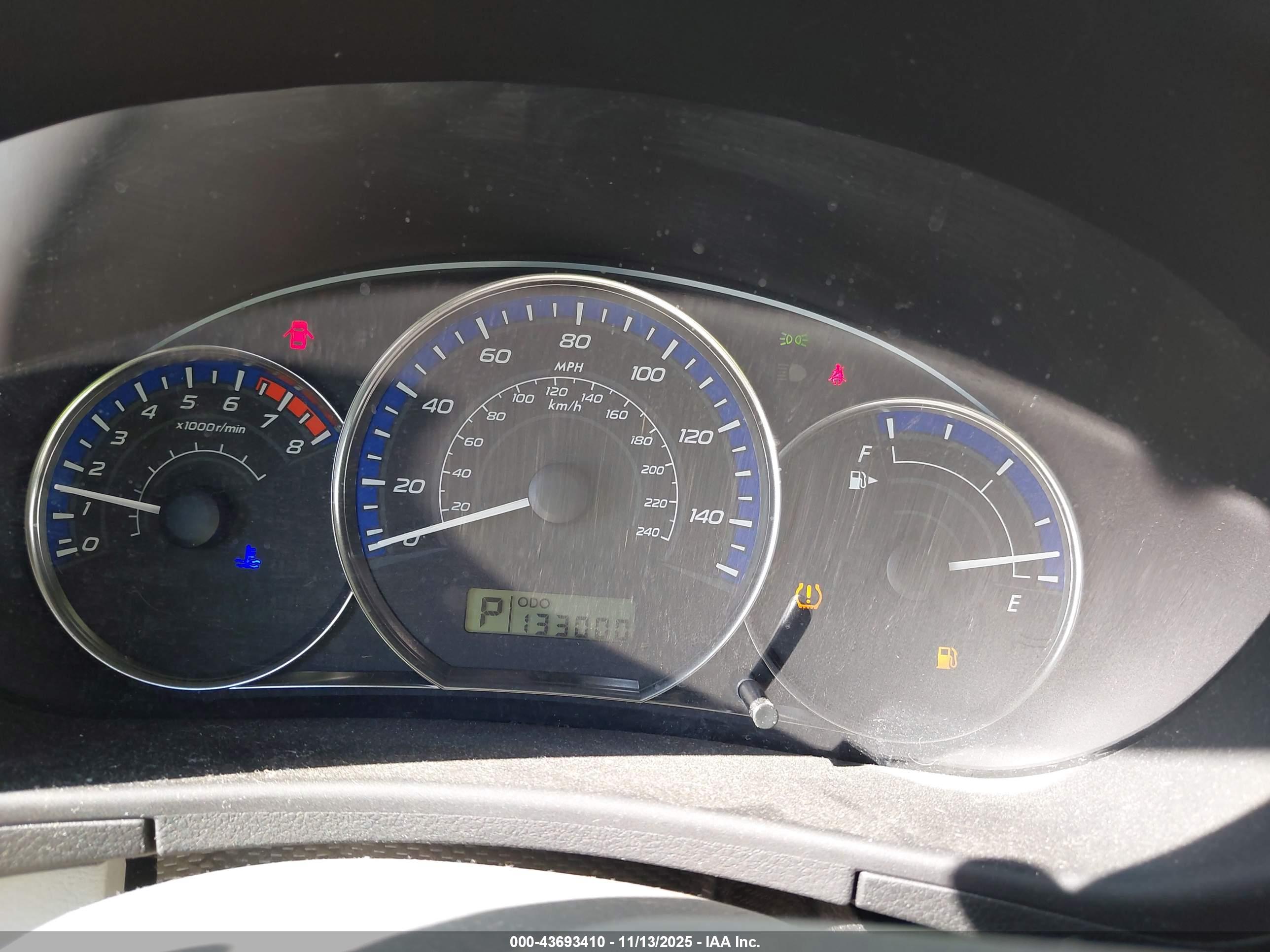 SUBARU FORESTER image 7