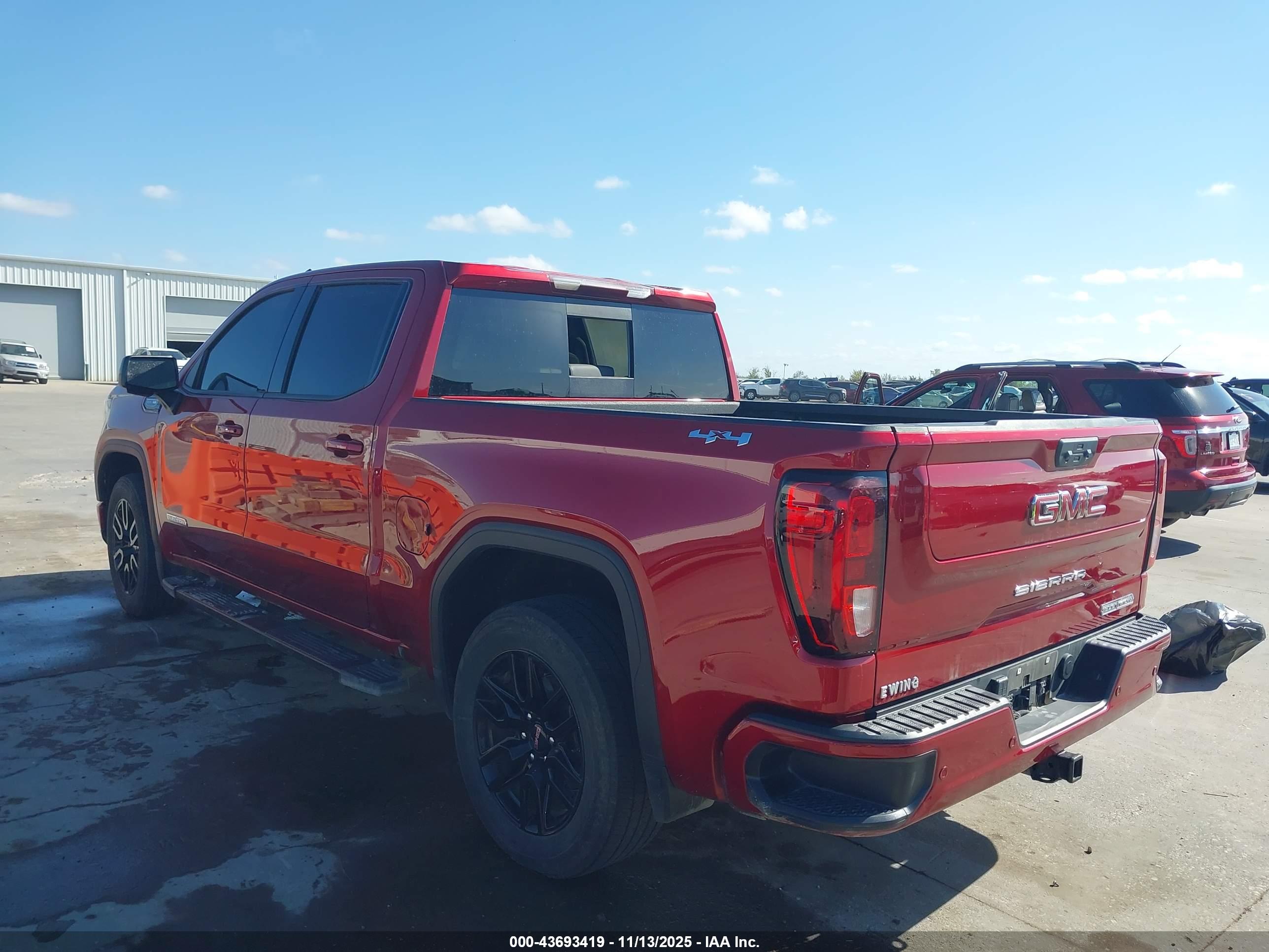 GMC SIERRA image 3