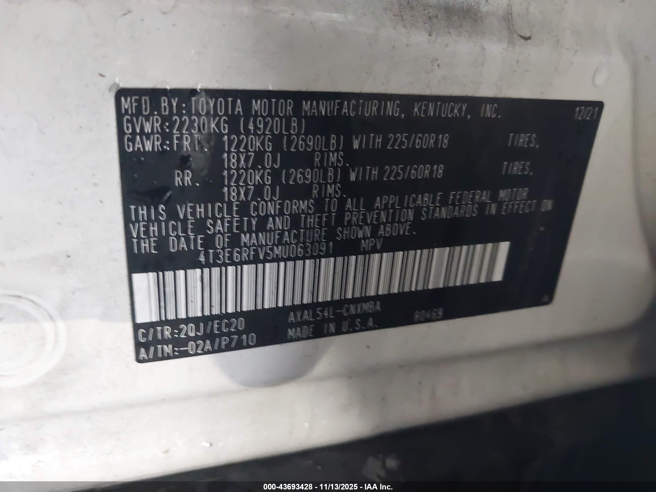 TOYOTA RAV4 image 9