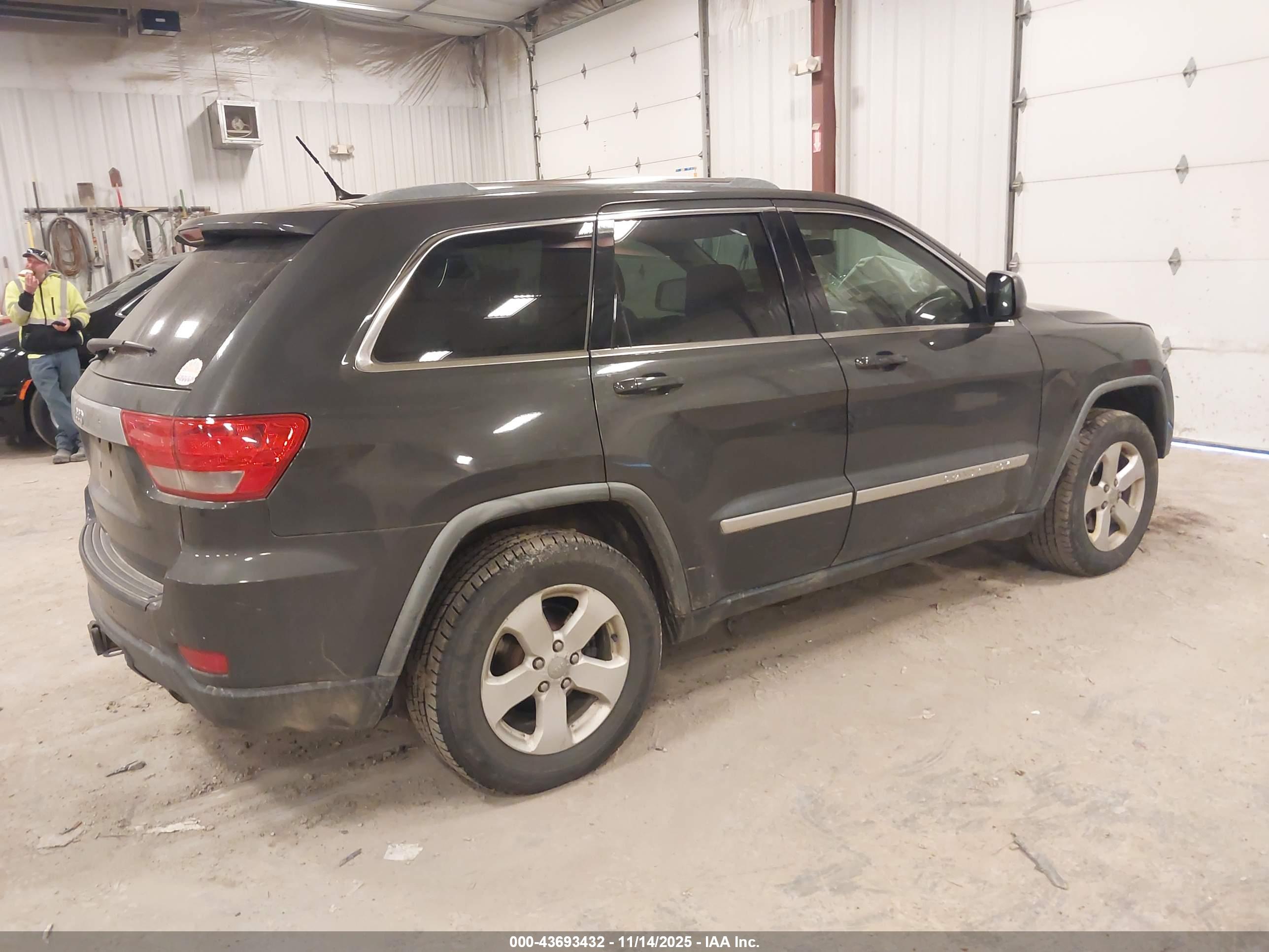 JEEP GRAND image 4
