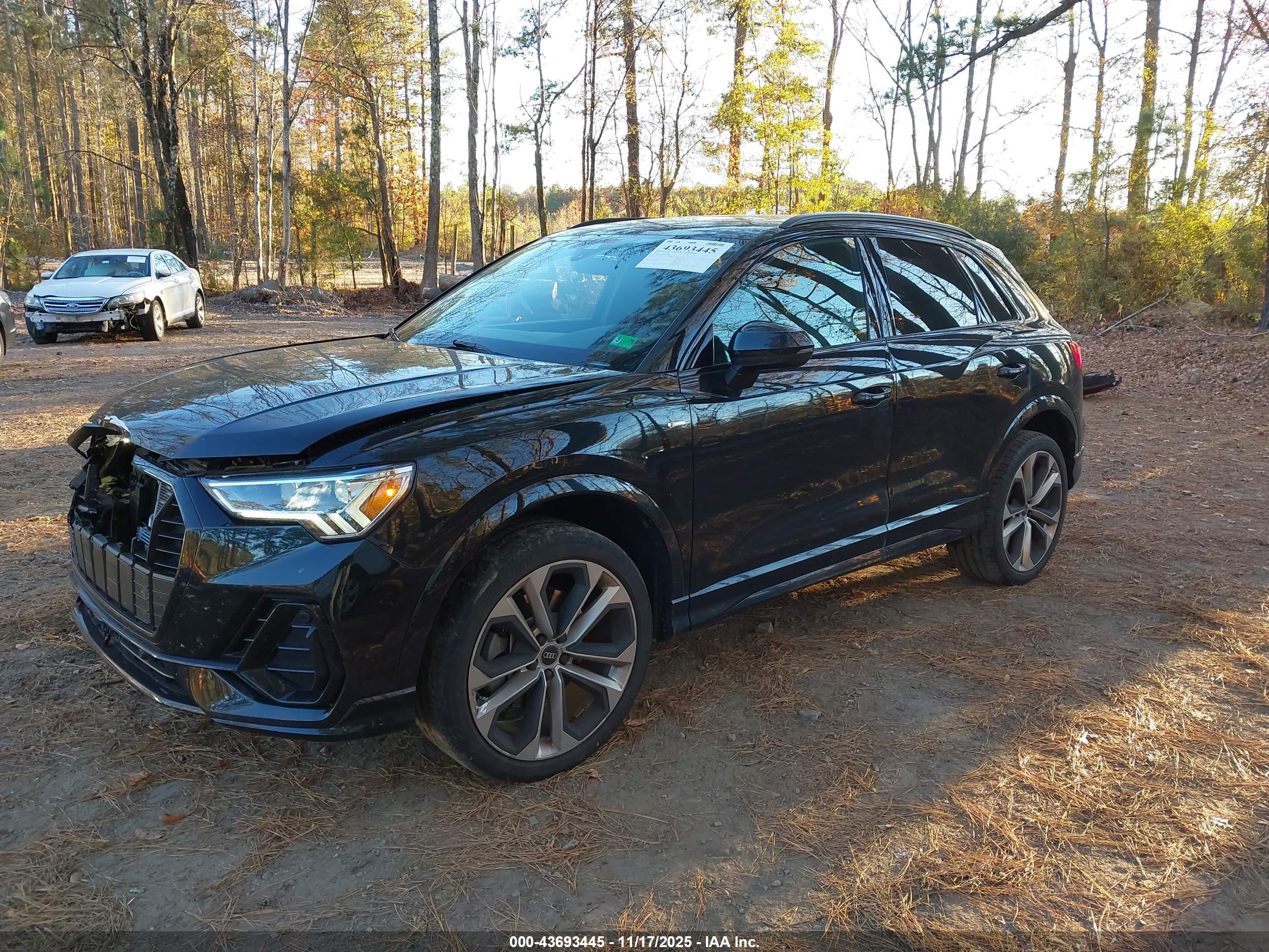 AUDI Q3 image 2