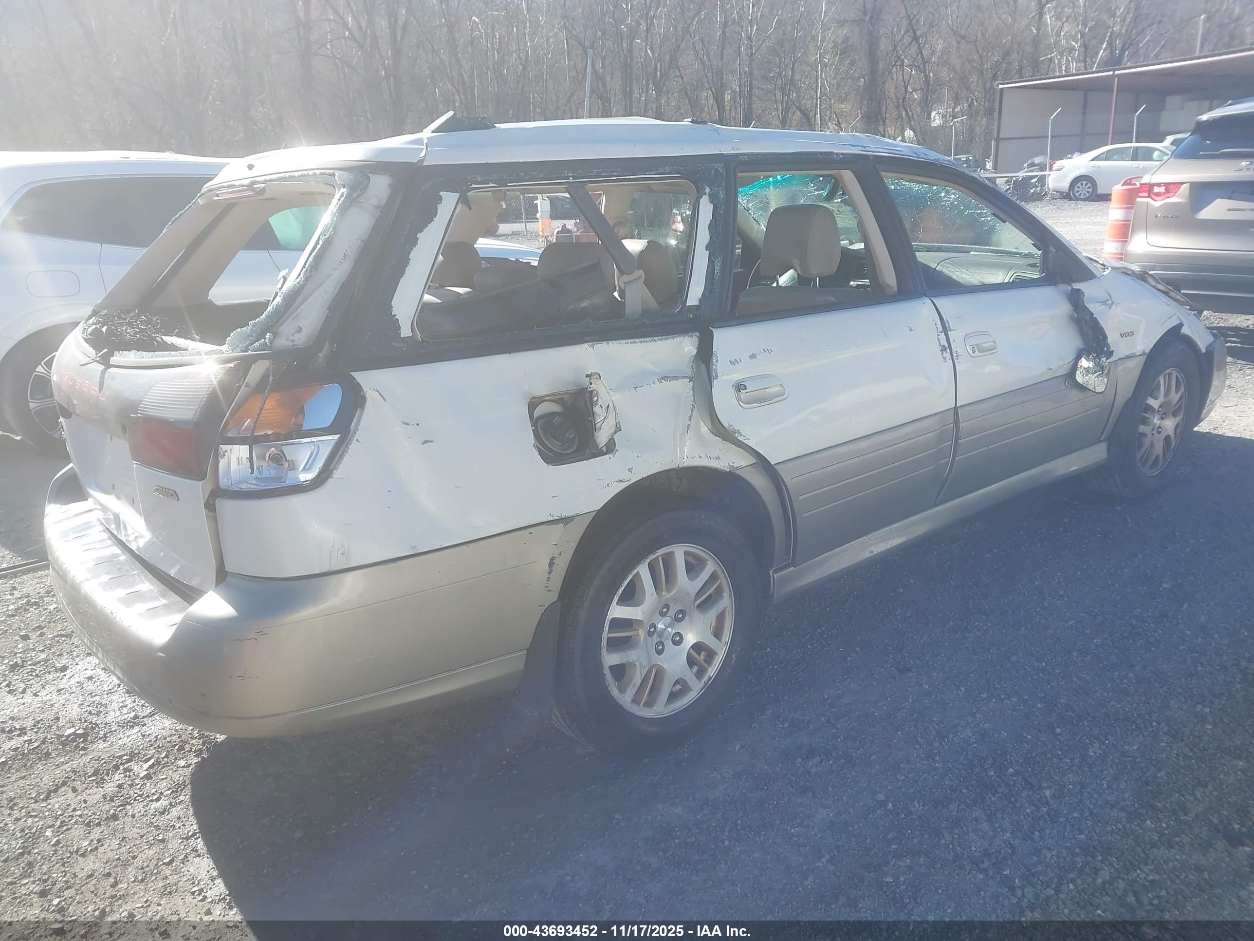 SUBARU OUTBACK image 4