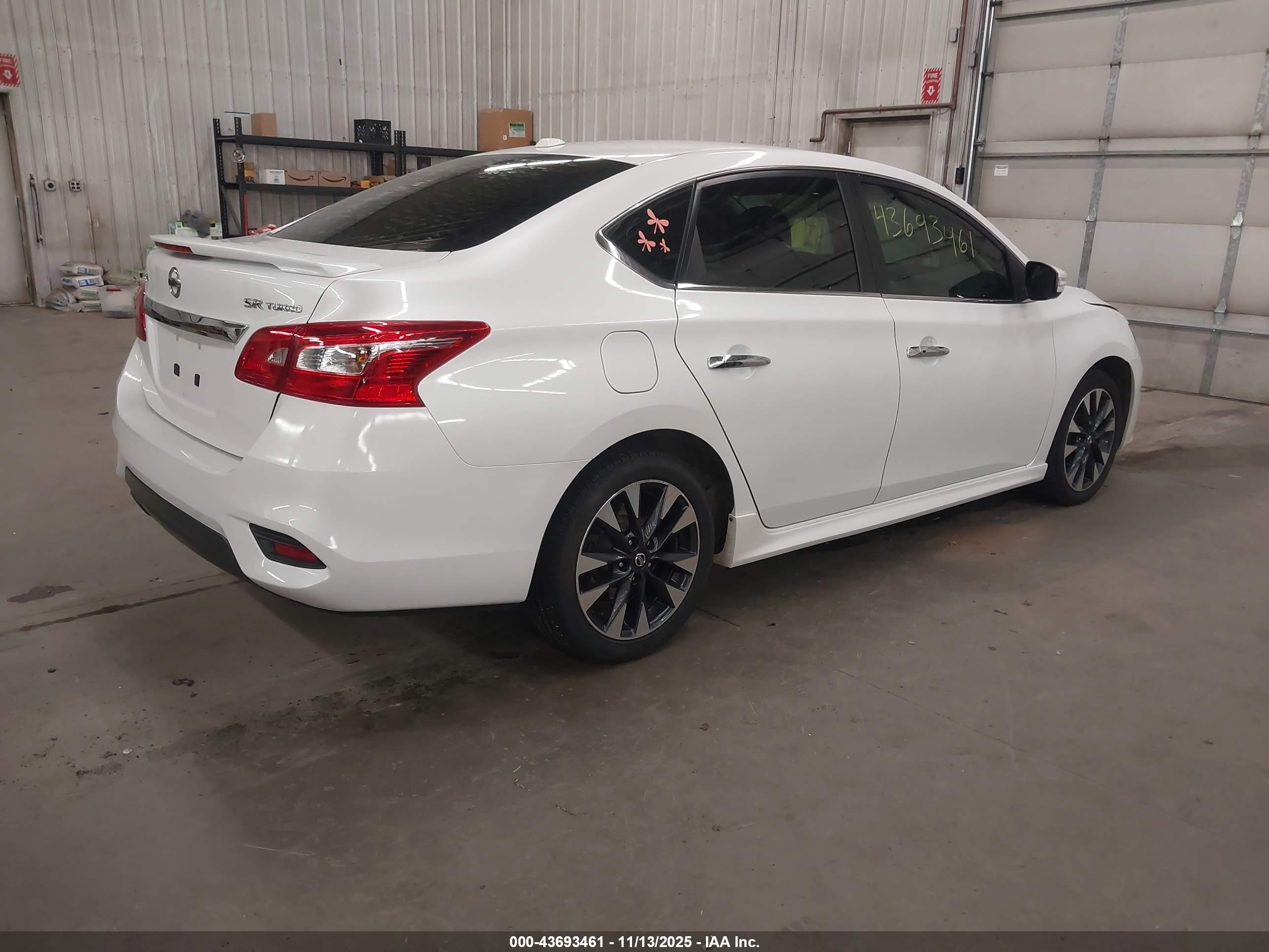 NISSAN SENTRA image 4