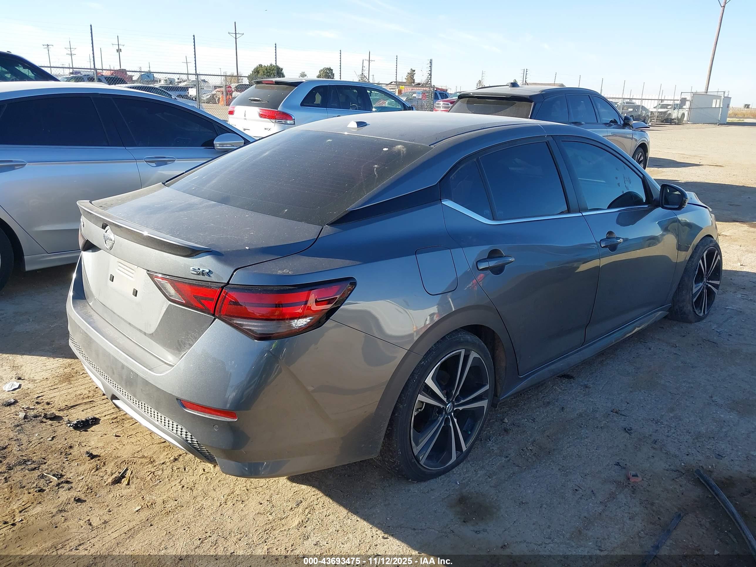 NISSAN SENTRA image 4