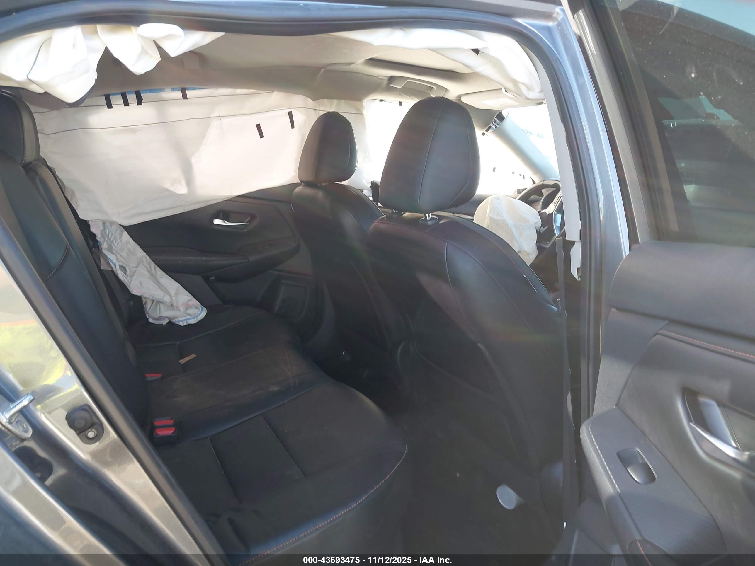 NISSAN SENTRA image 8