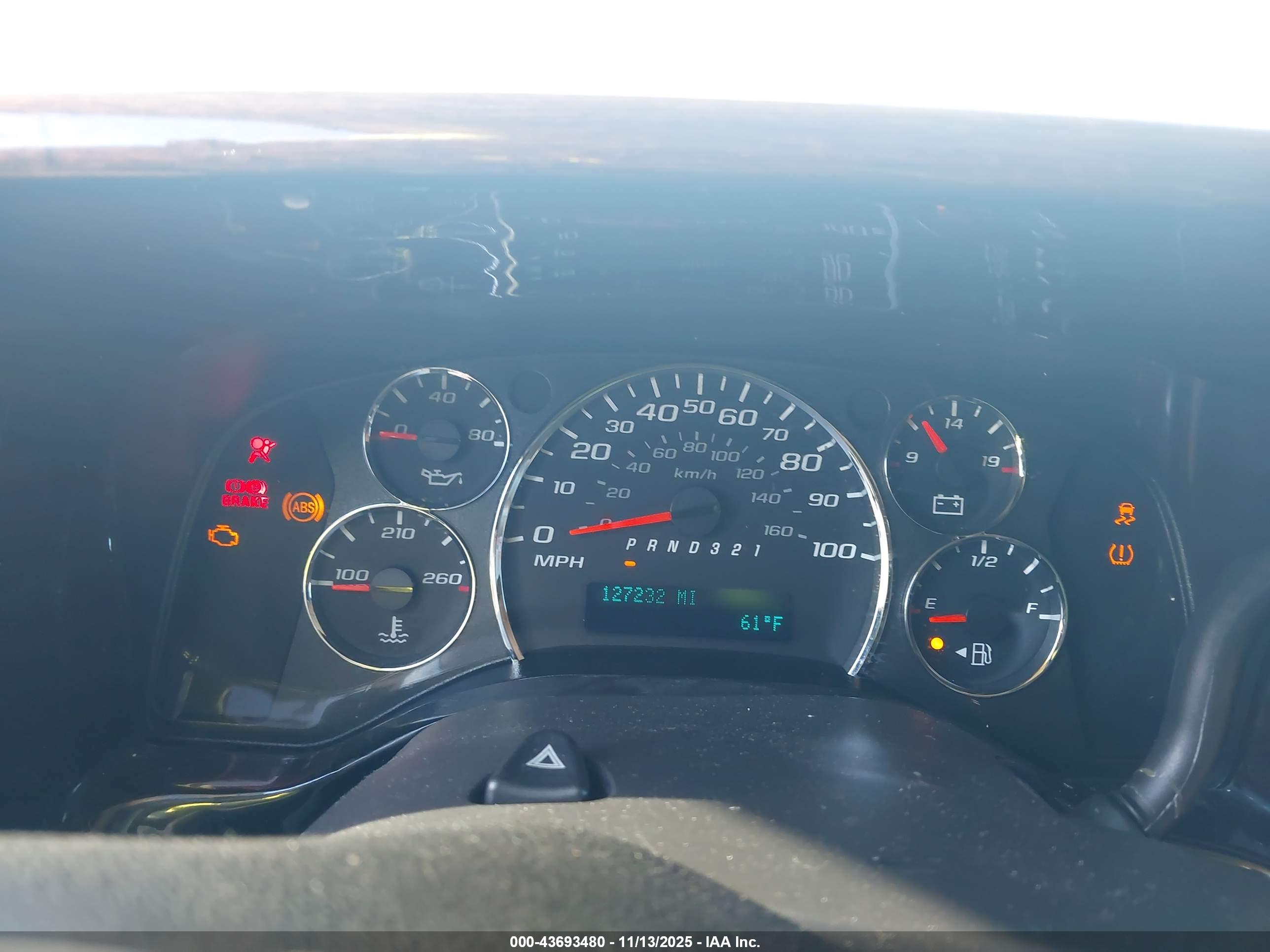CHEVROLET EXPRESS image 7
