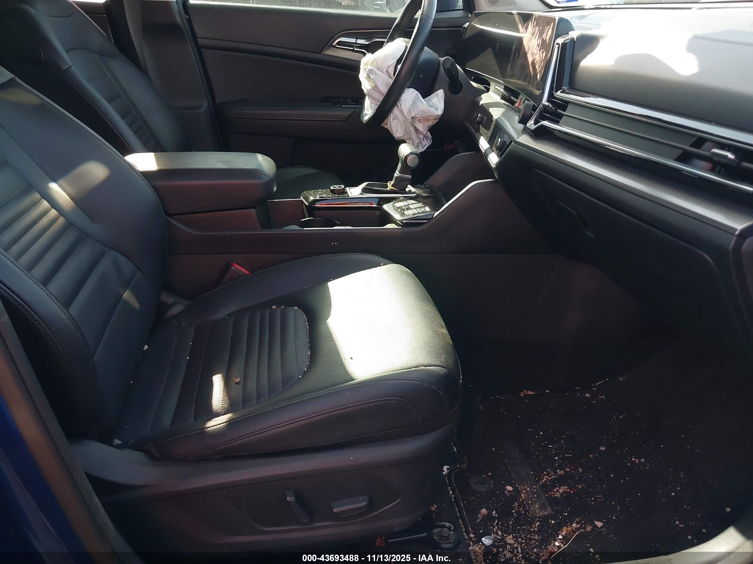KIA SPORTAGE image 5