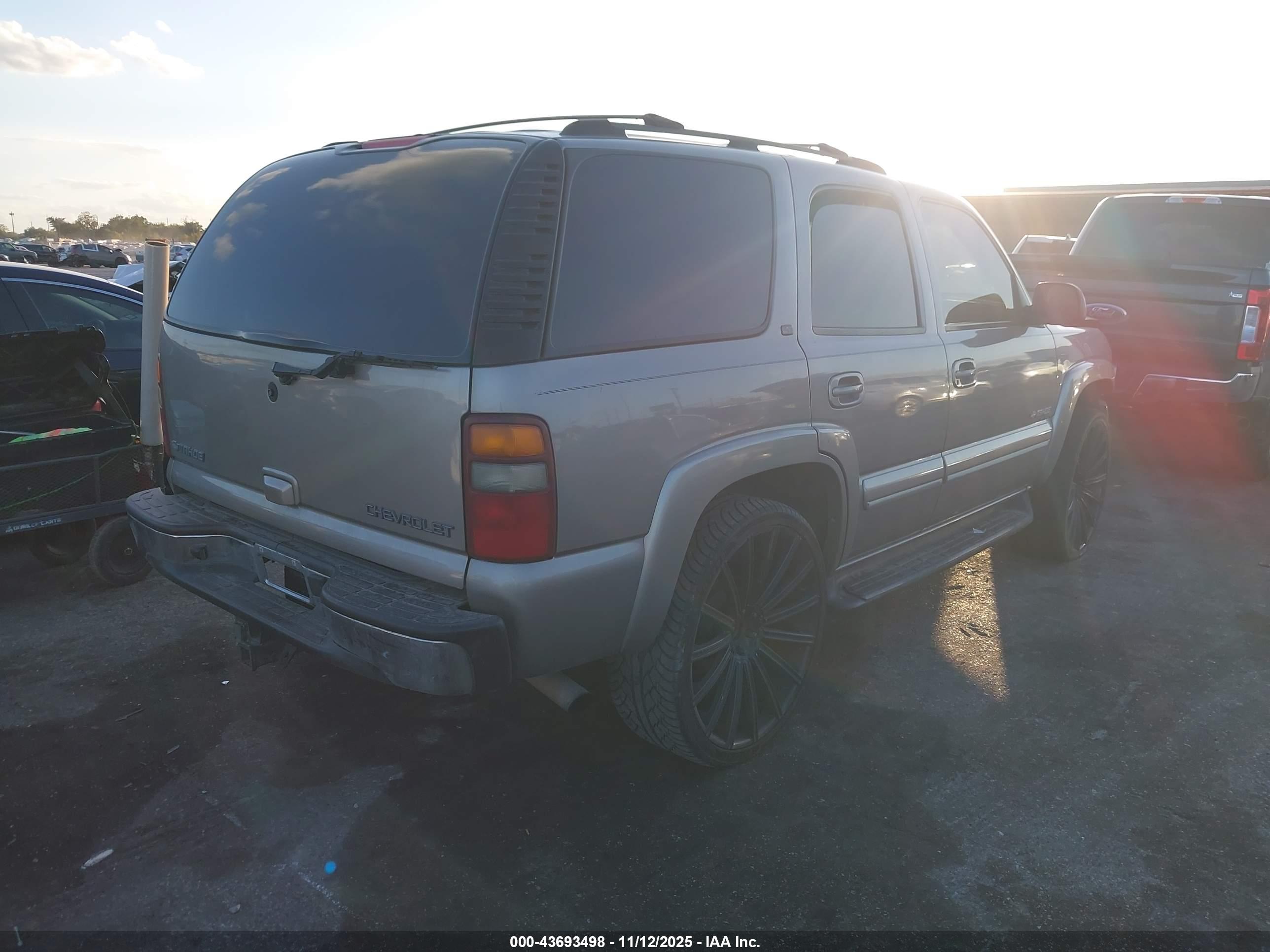 CHEVROLET TAHOE image 4