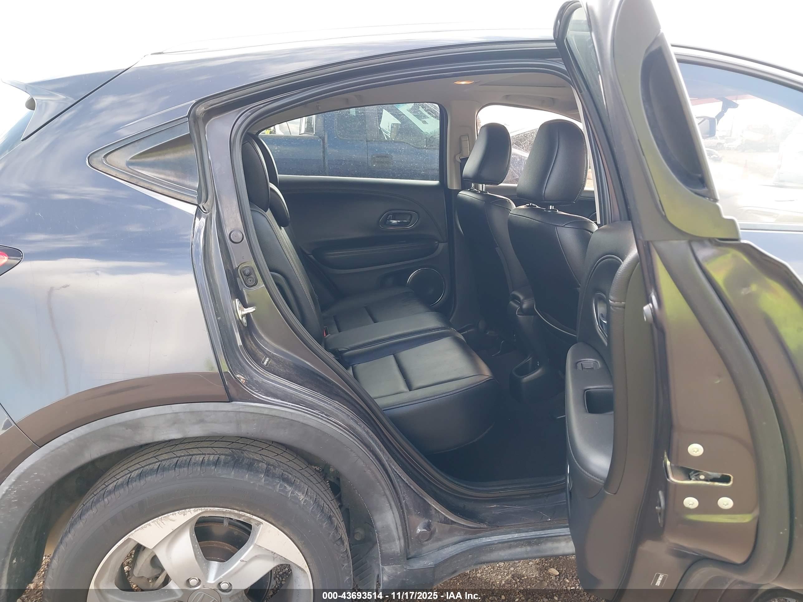 HONDA HR-V image 8