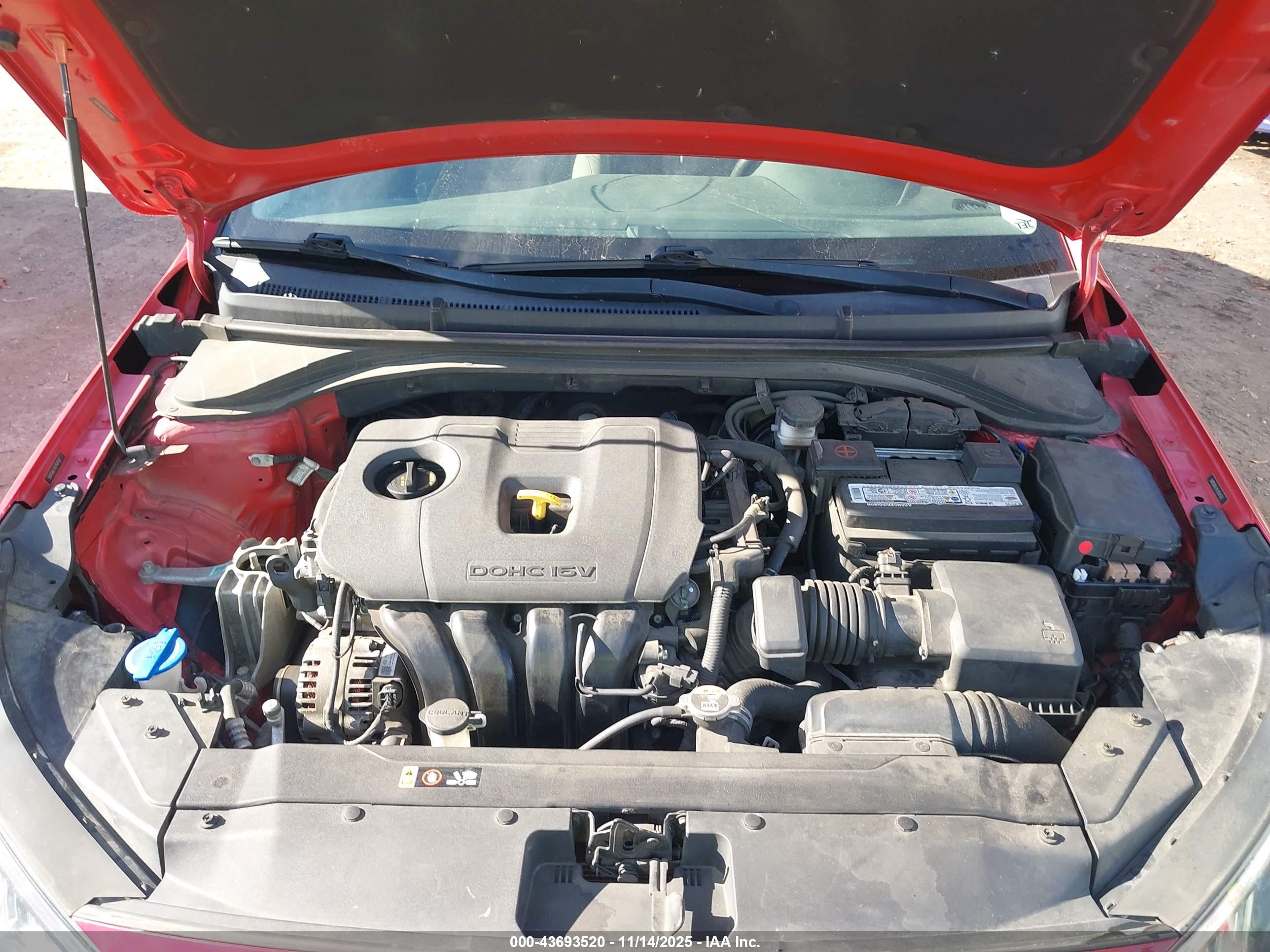 HYUNDAI ELANTRA image 10