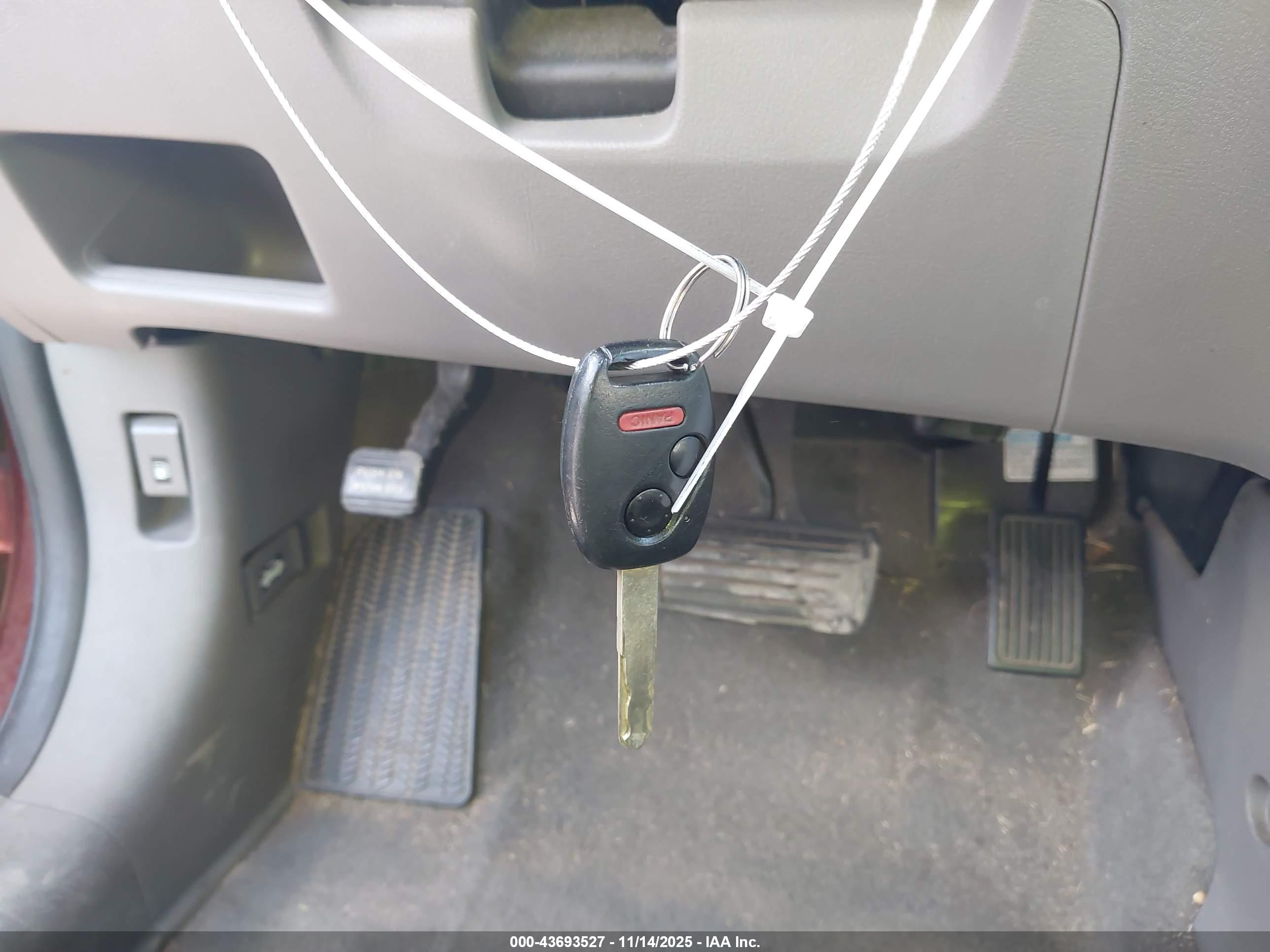 HONDA CR-V image 11
