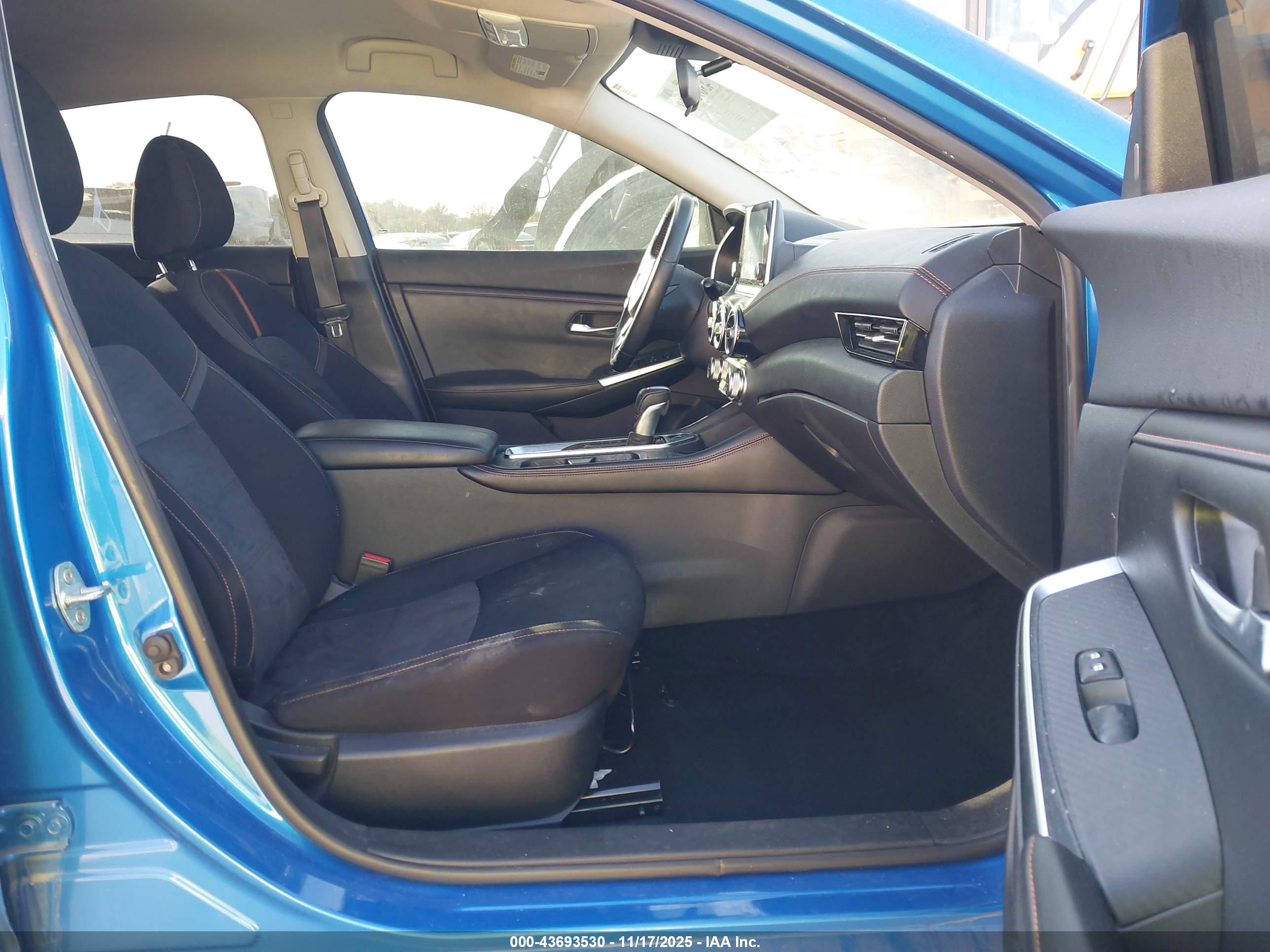 NISSAN SENTRA image 5