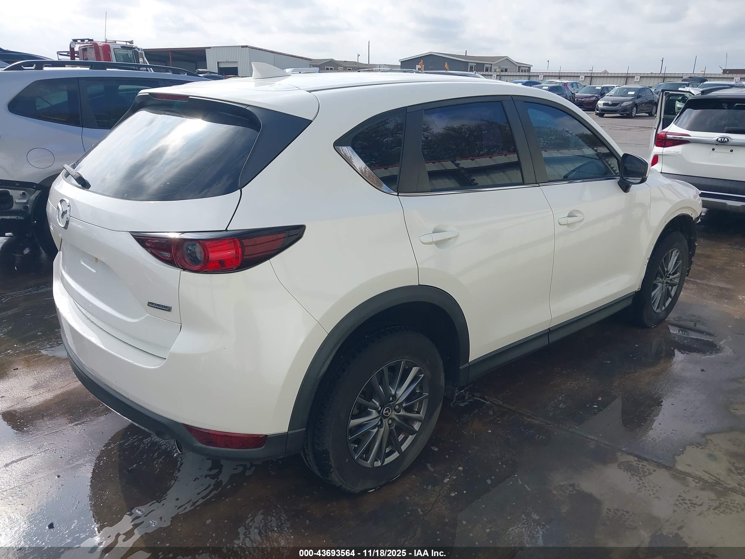 MAZDA CX-5 image 4