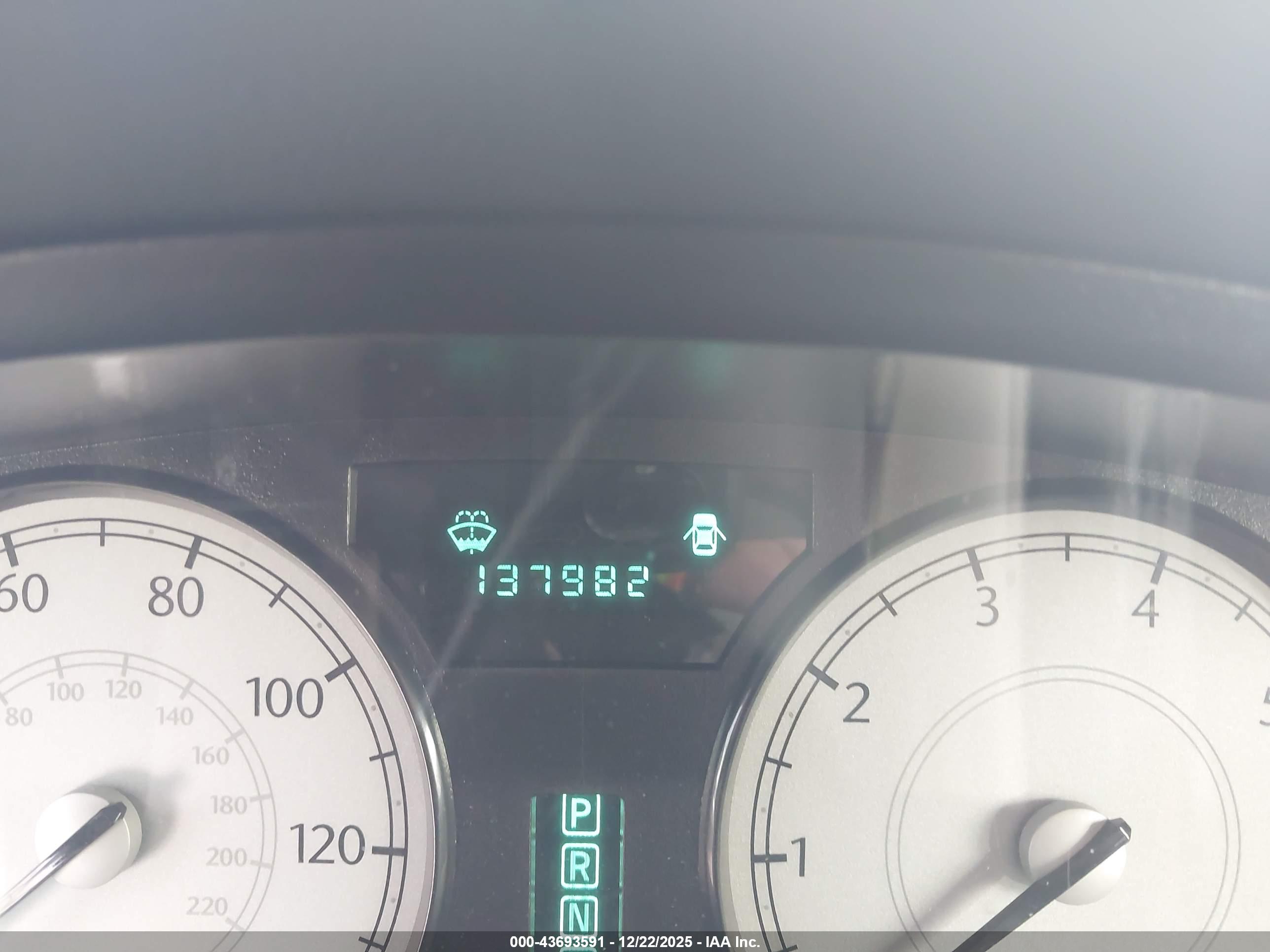 CHRYSLER 300 image 7
