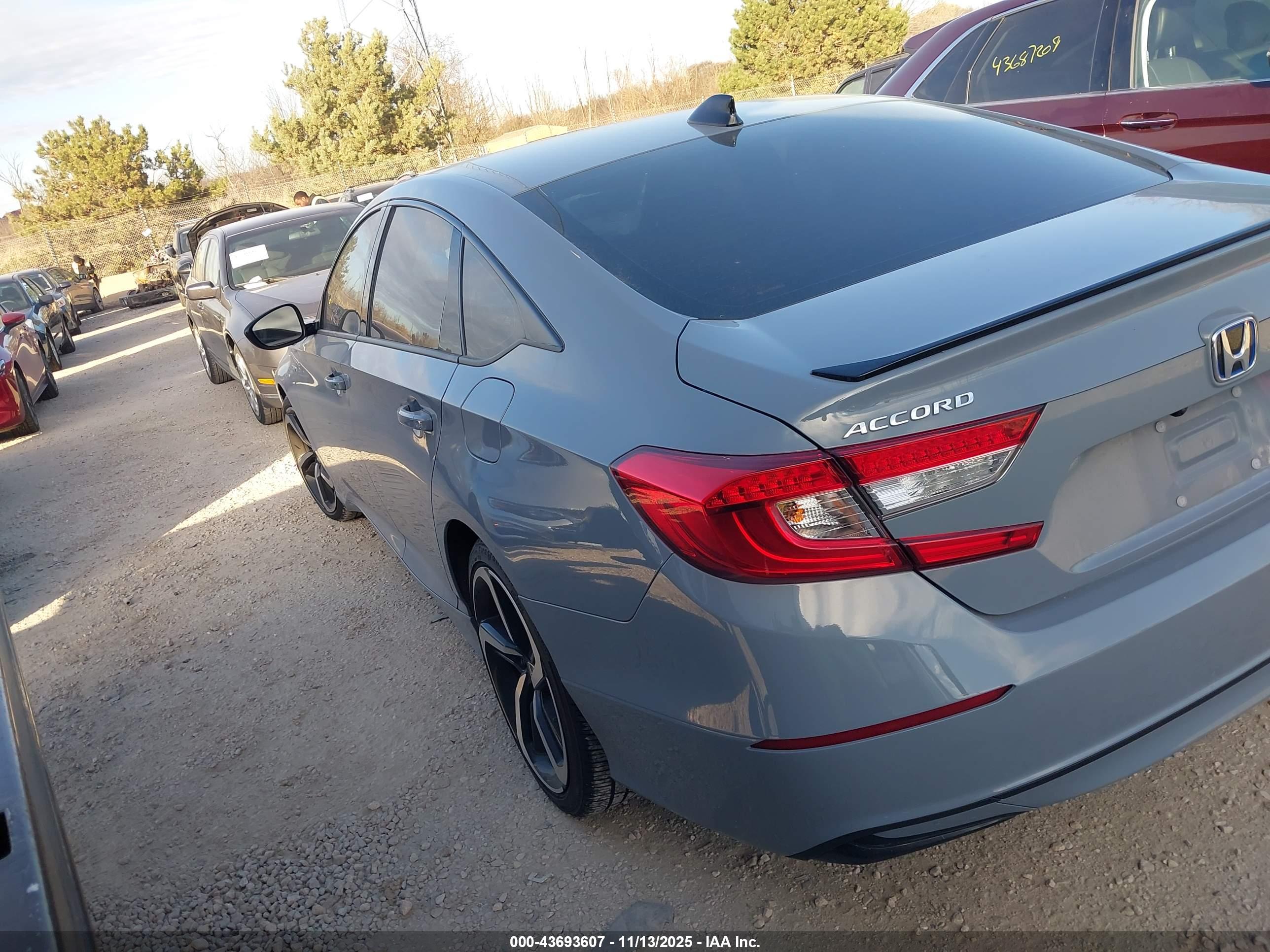 HONDA ACCORD image 3