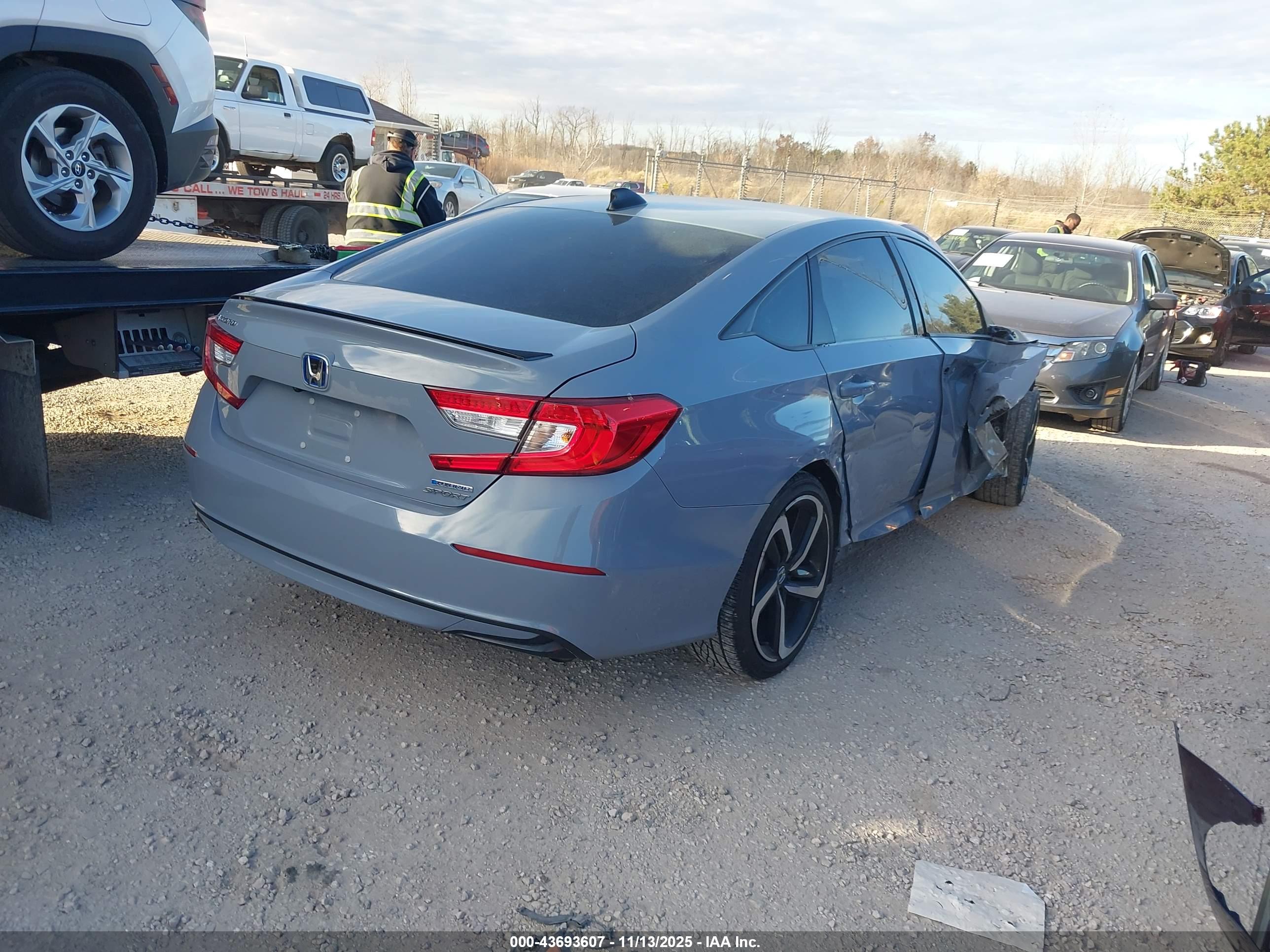 HONDA ACCORD image 4