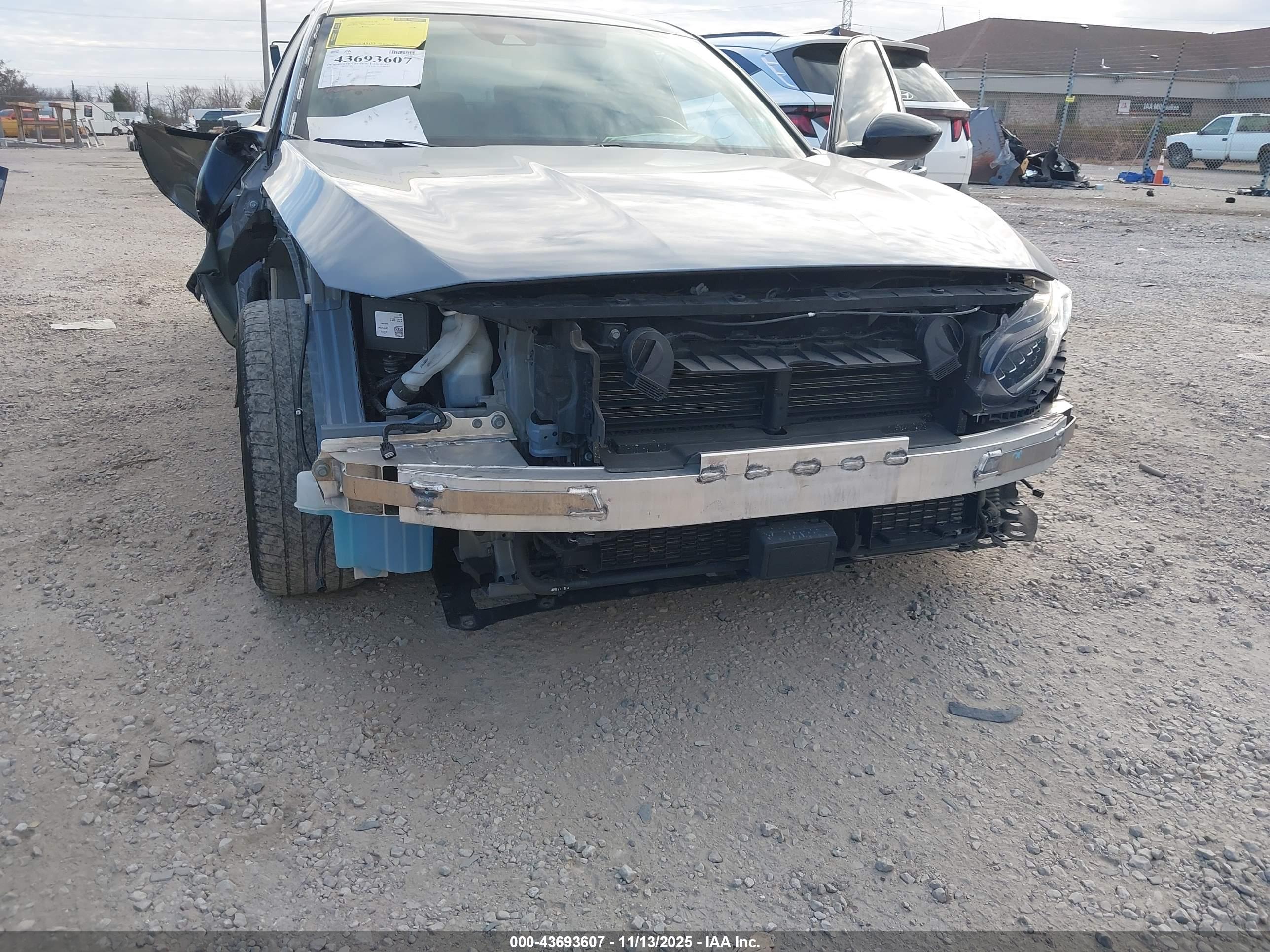HONDA ACCORD image 6