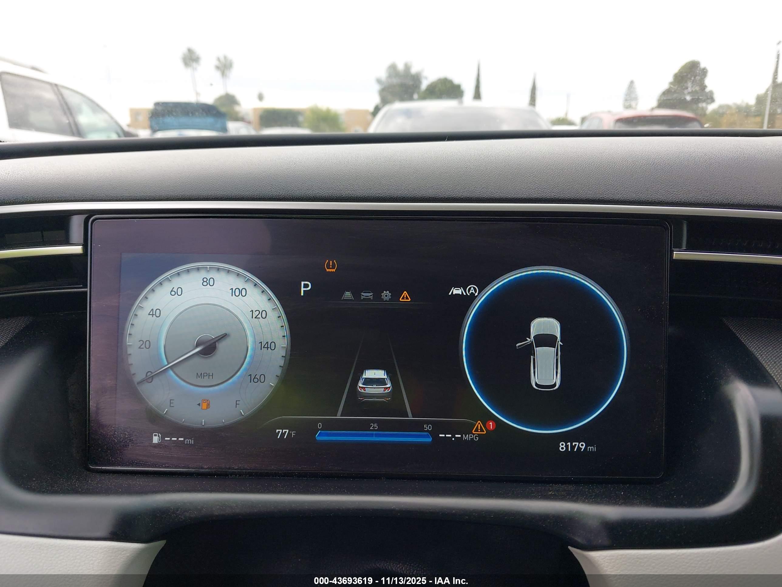 HYUNDAI TUCSON image 7