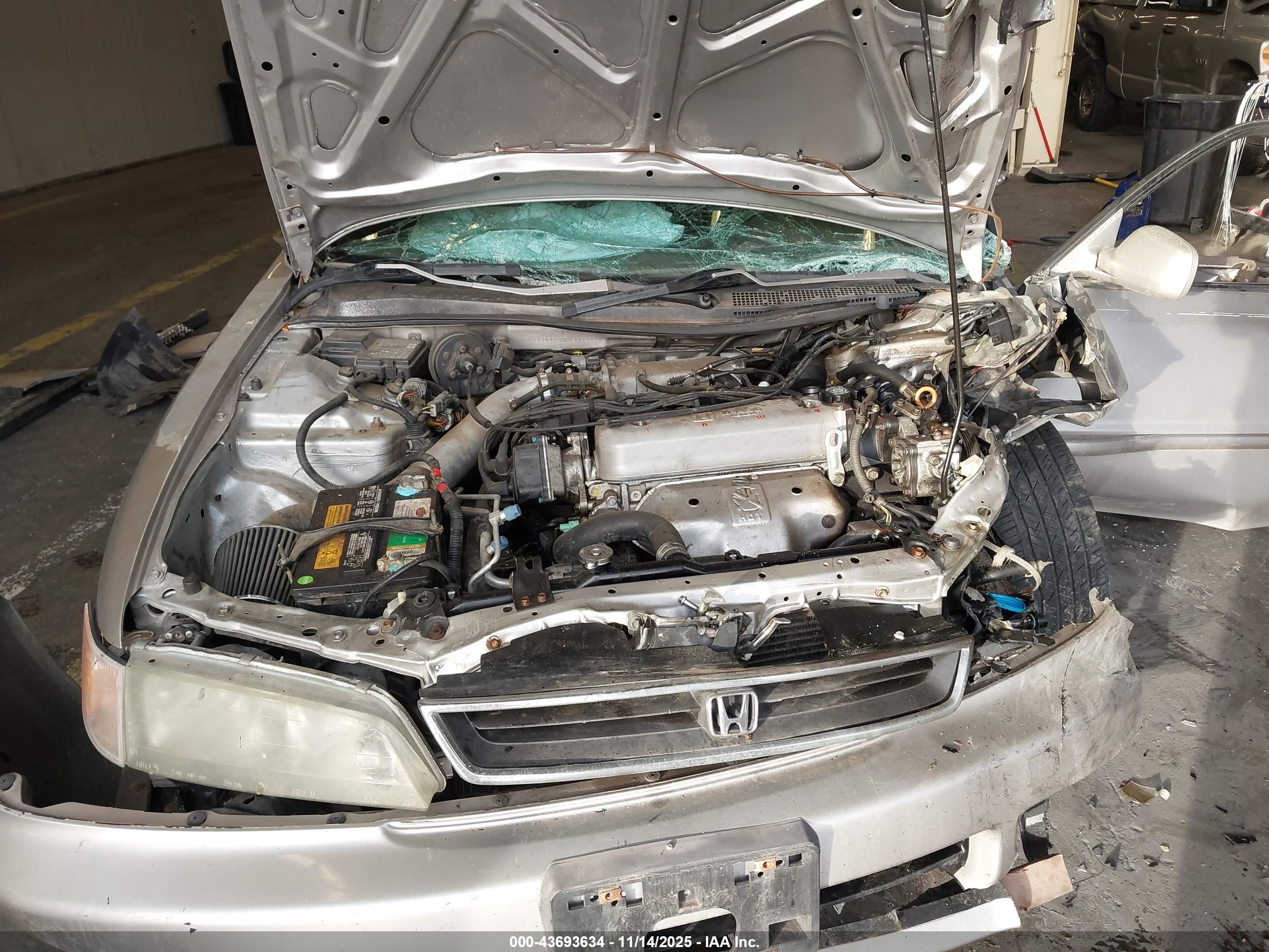 HONDA ACCORD image 10