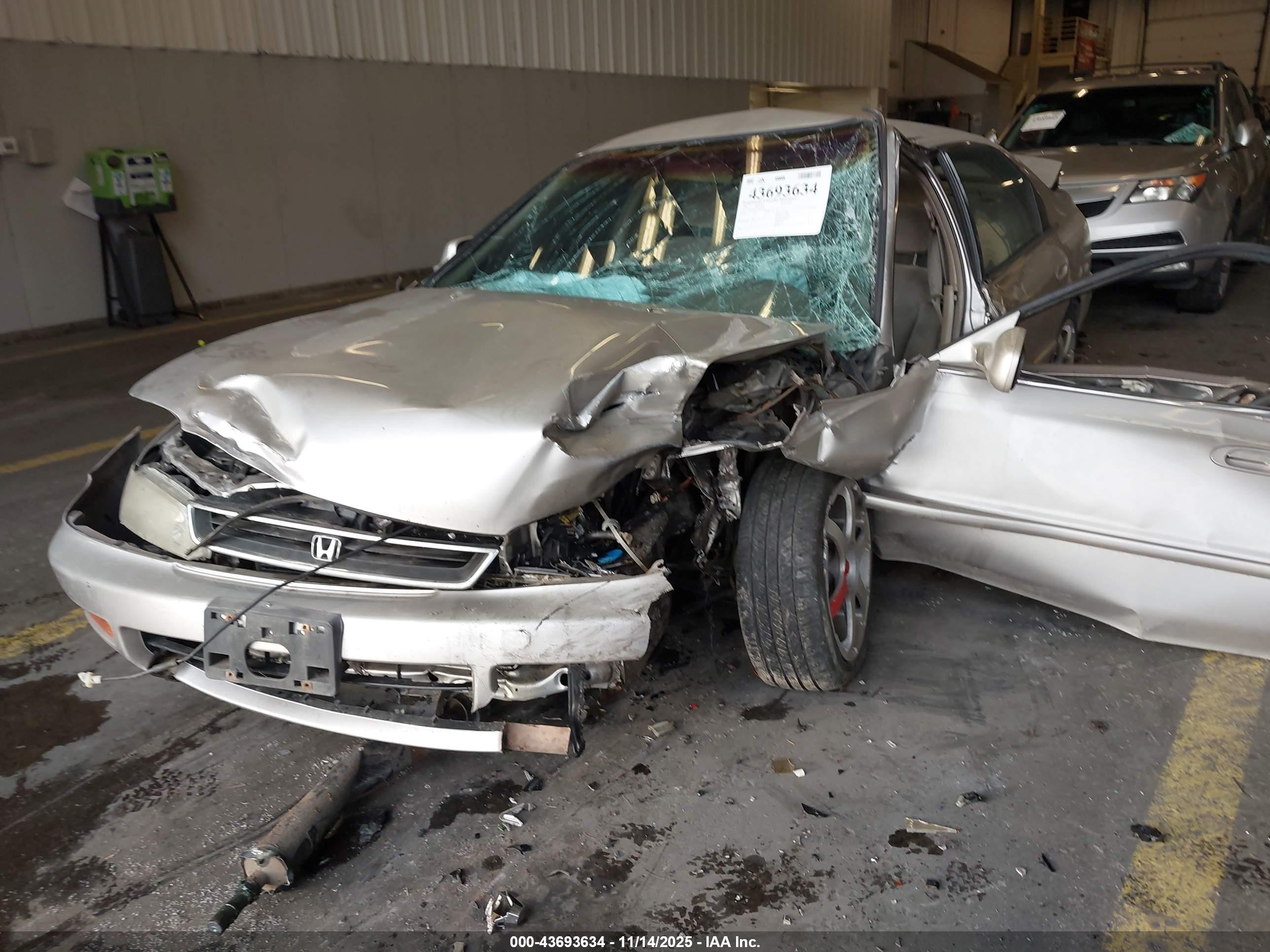 HONDA ACCORD image 6