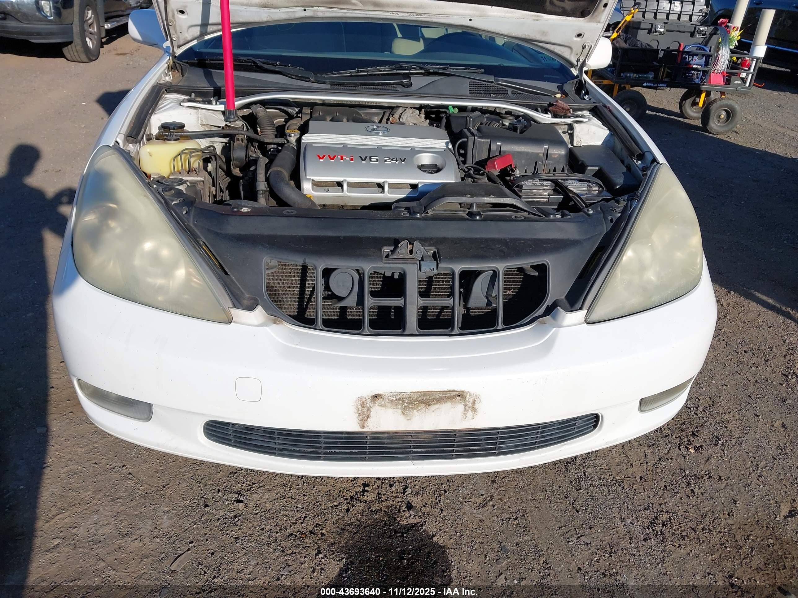 LEXUS ES image 6