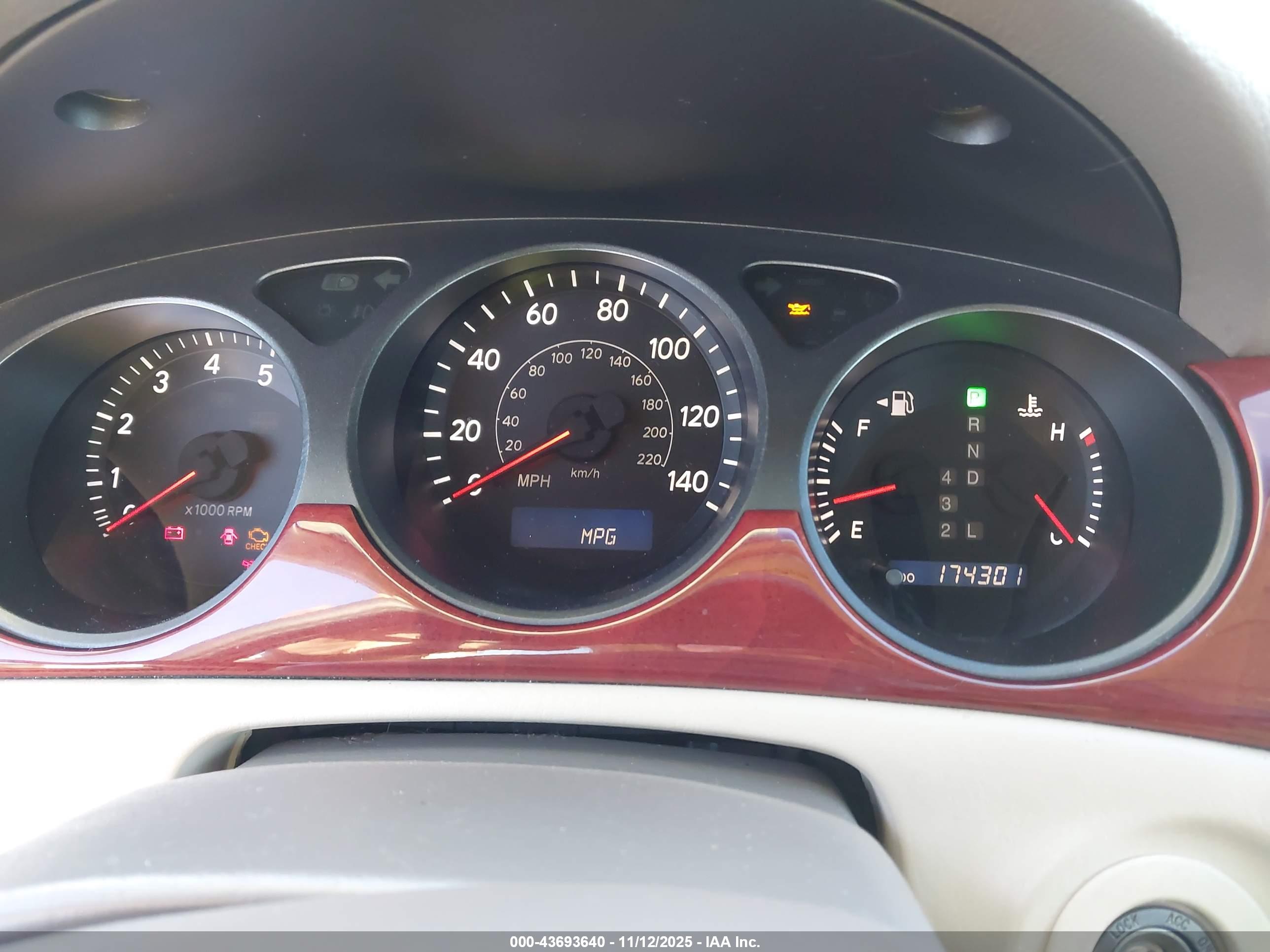 LEXUS ES image 7