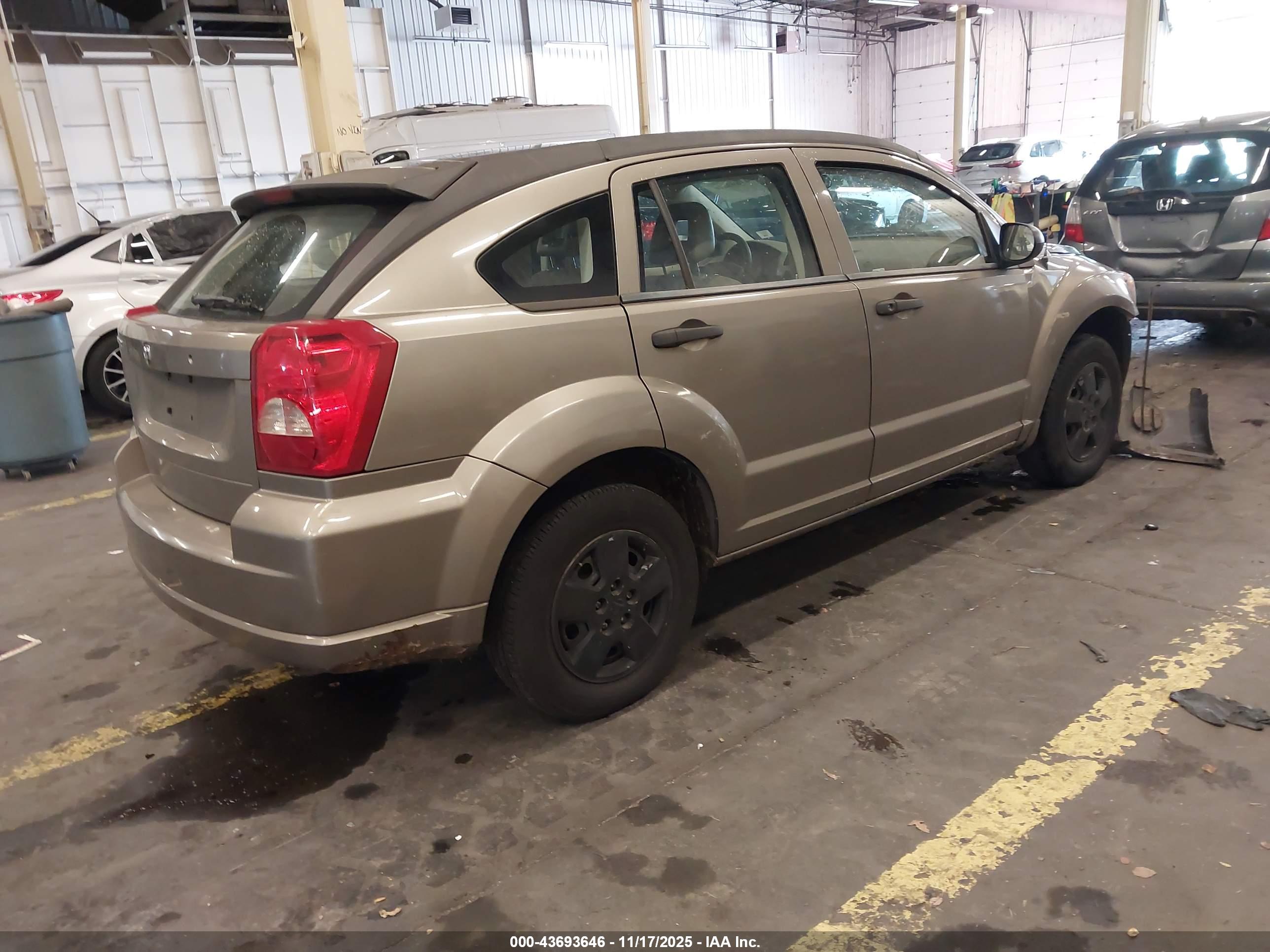 DODGE CALIBER image 4