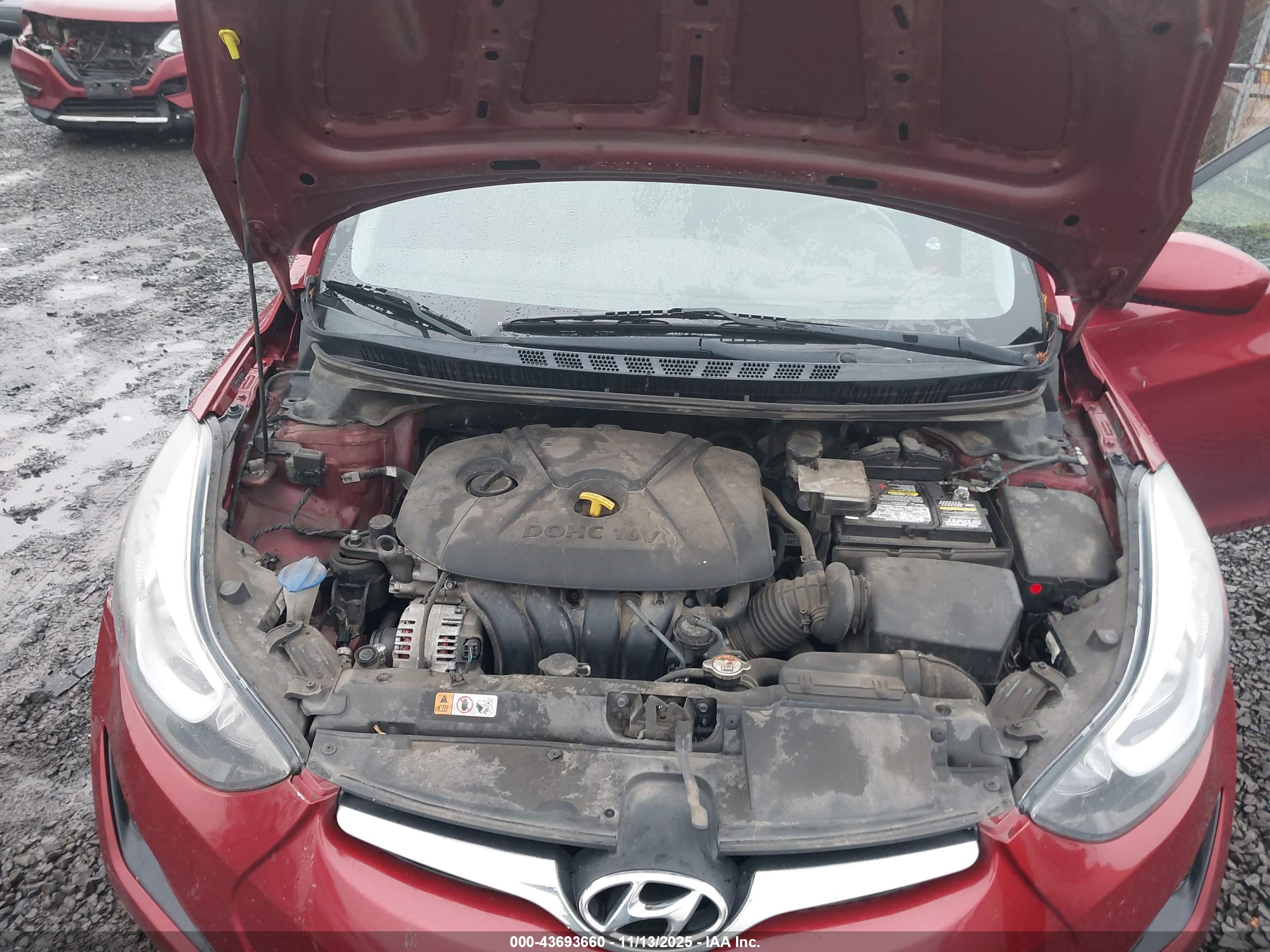 HYUNDAI ELANTRA image 10
