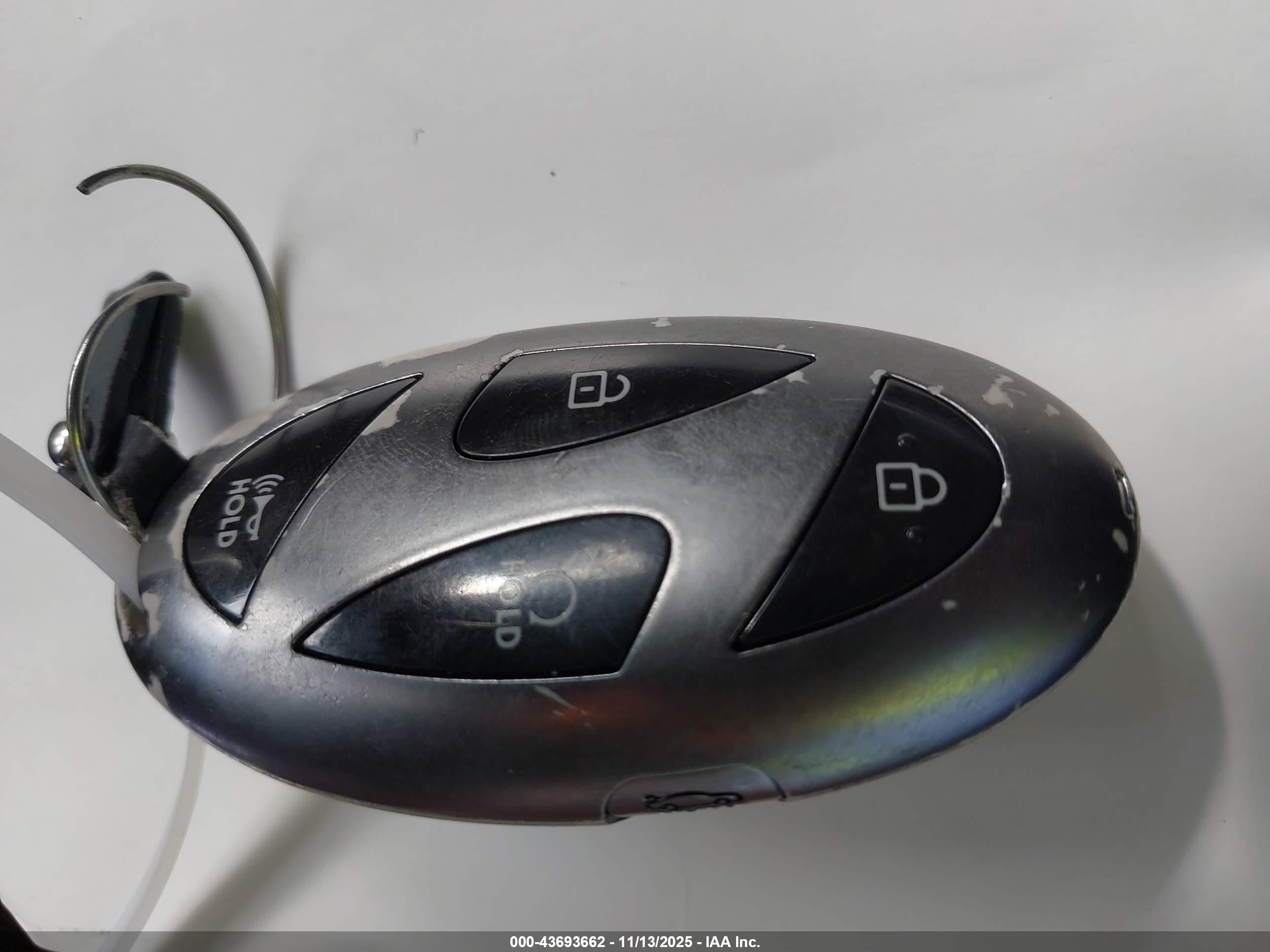 HYUNDAI ELANTRA image 11