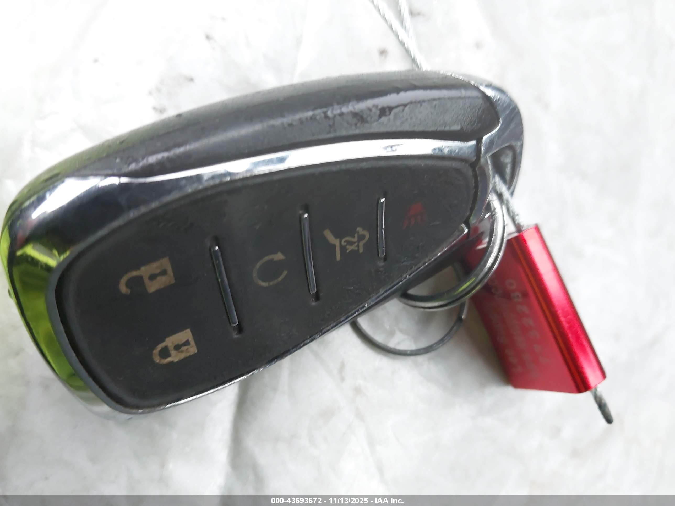 CHEVROLET EQUINOX image 11