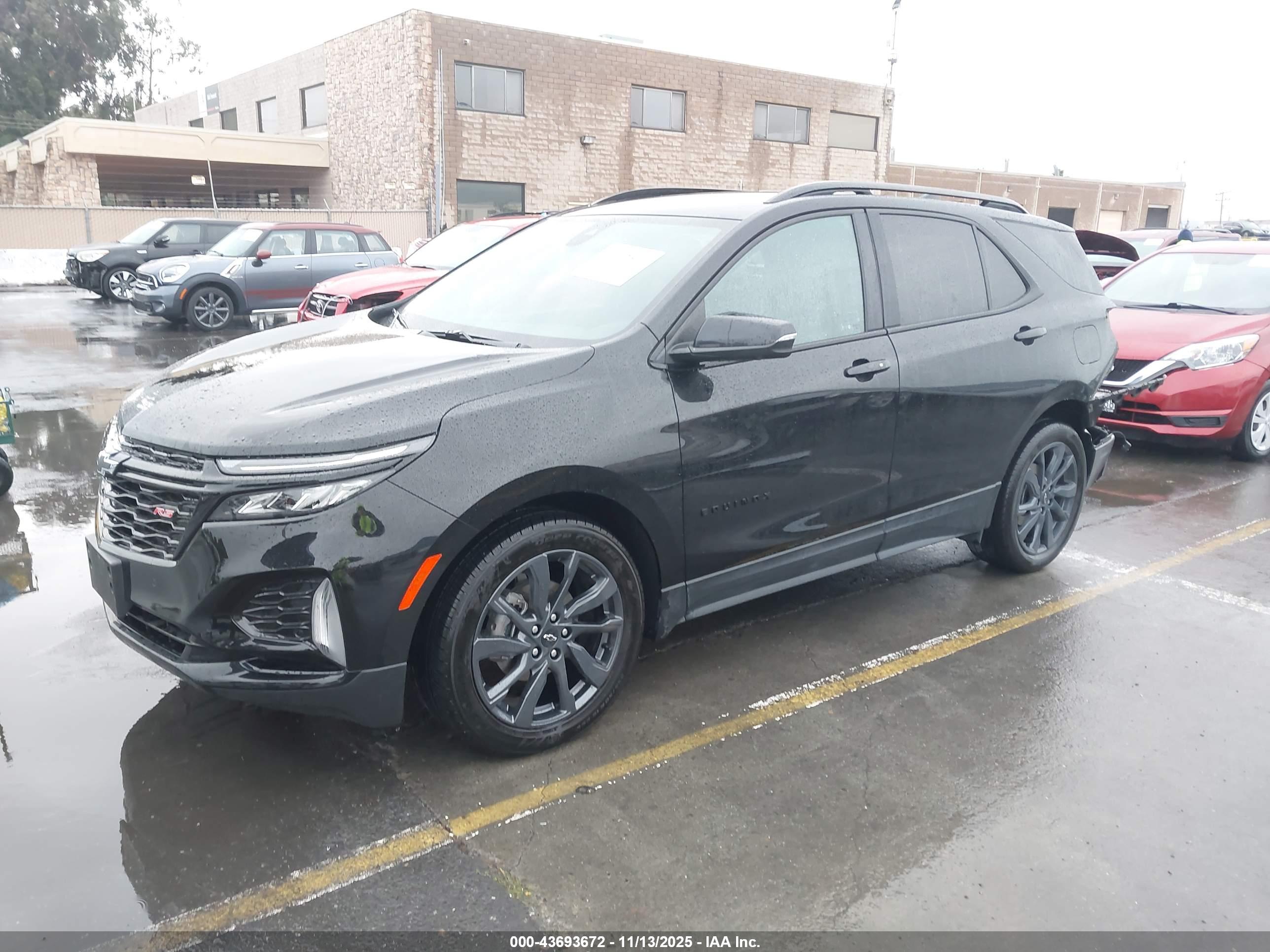 CHEVROLET EQUINOX image 2