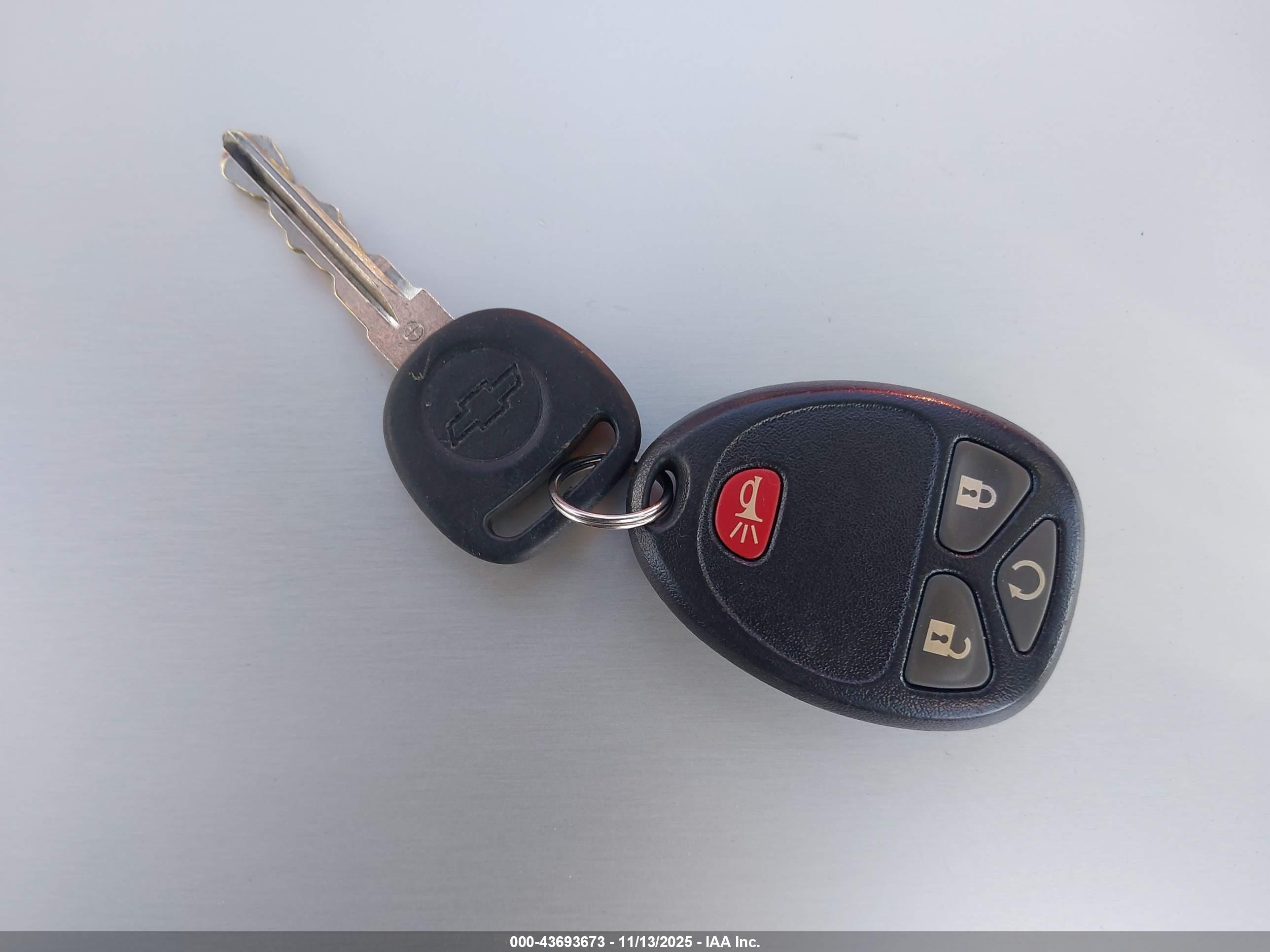 CHEVROLET TRAVERSE image 11