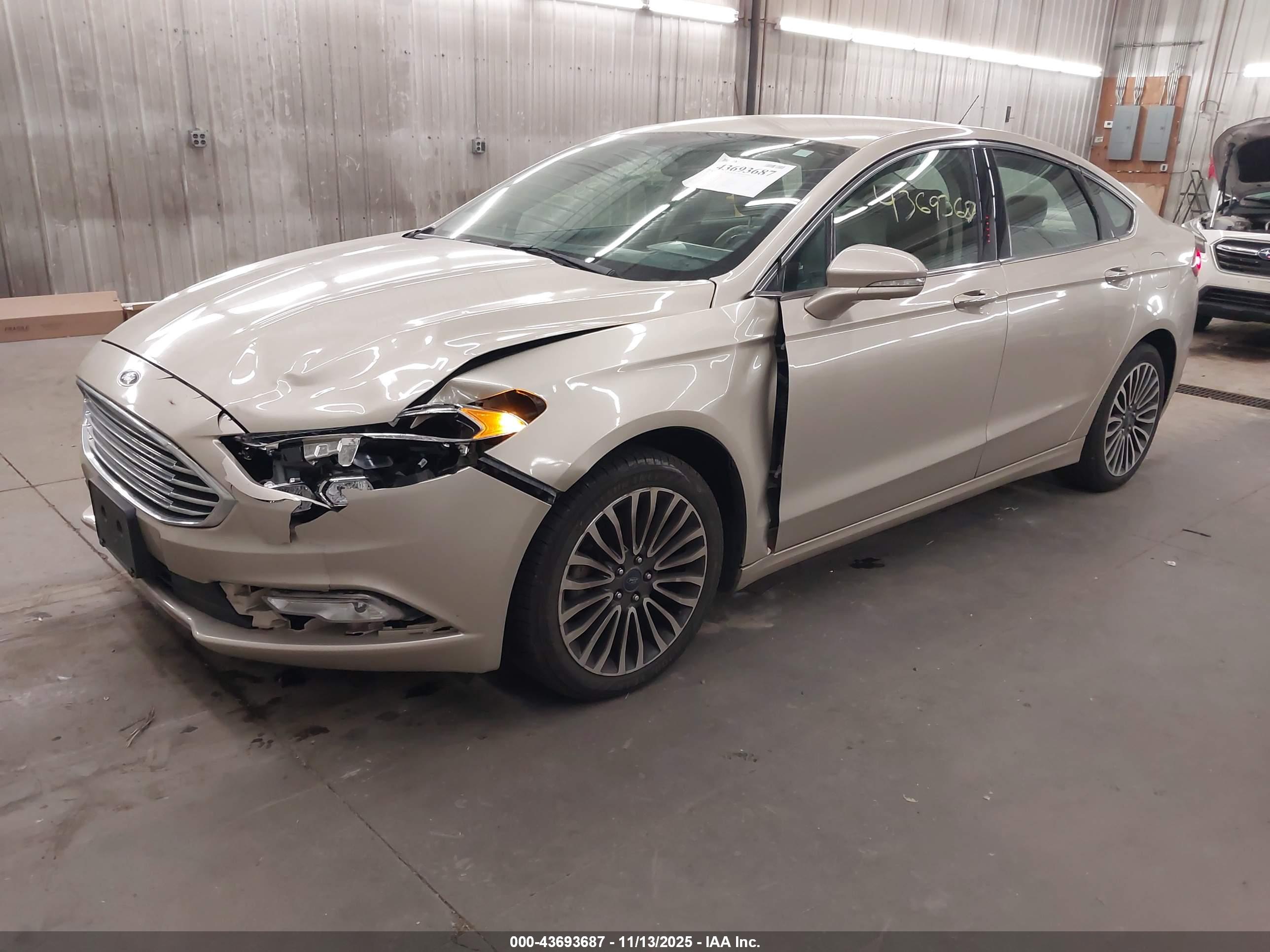 FORD FUSION image 2