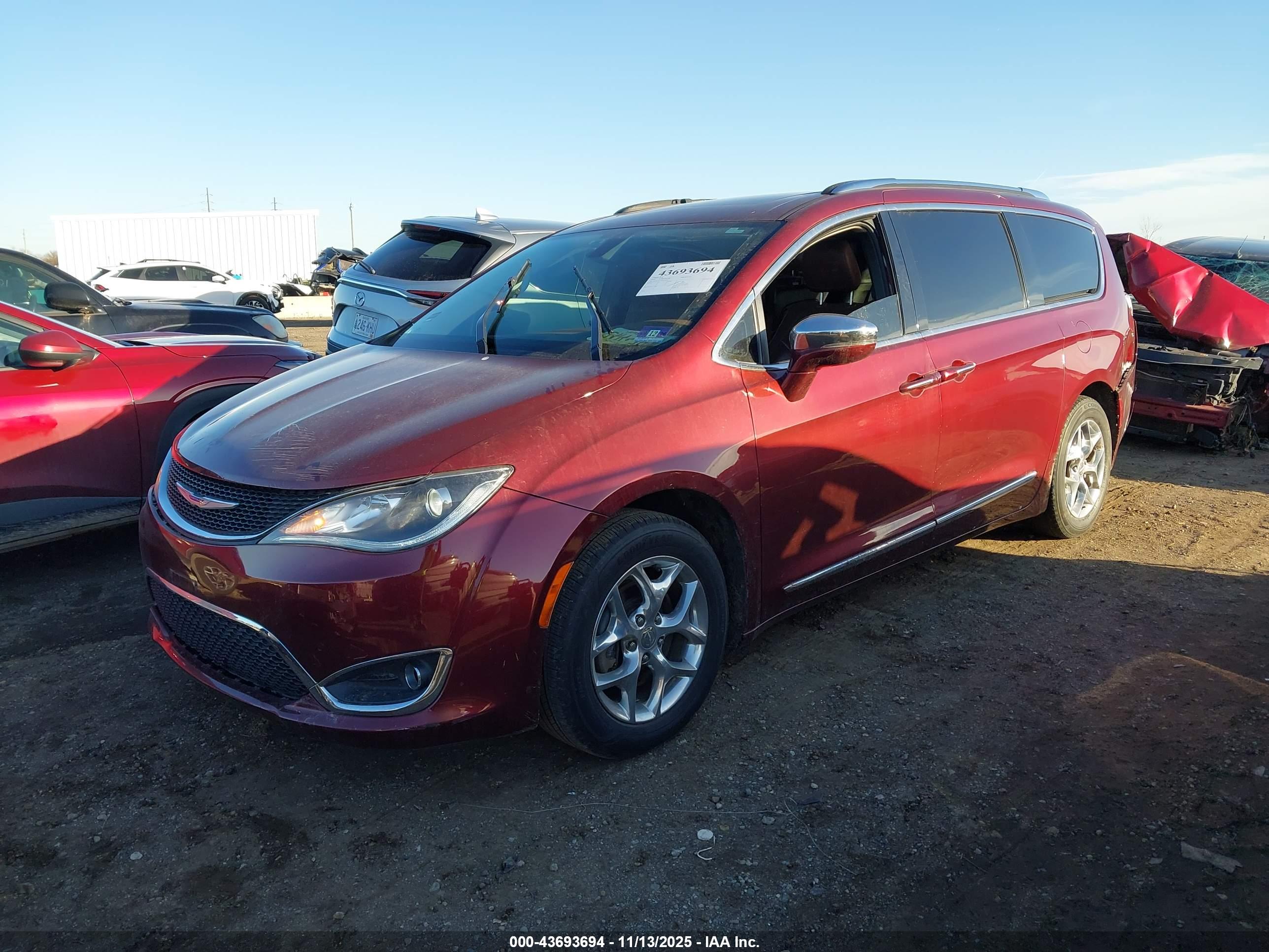 CHRYSLER PACIFICA image 2