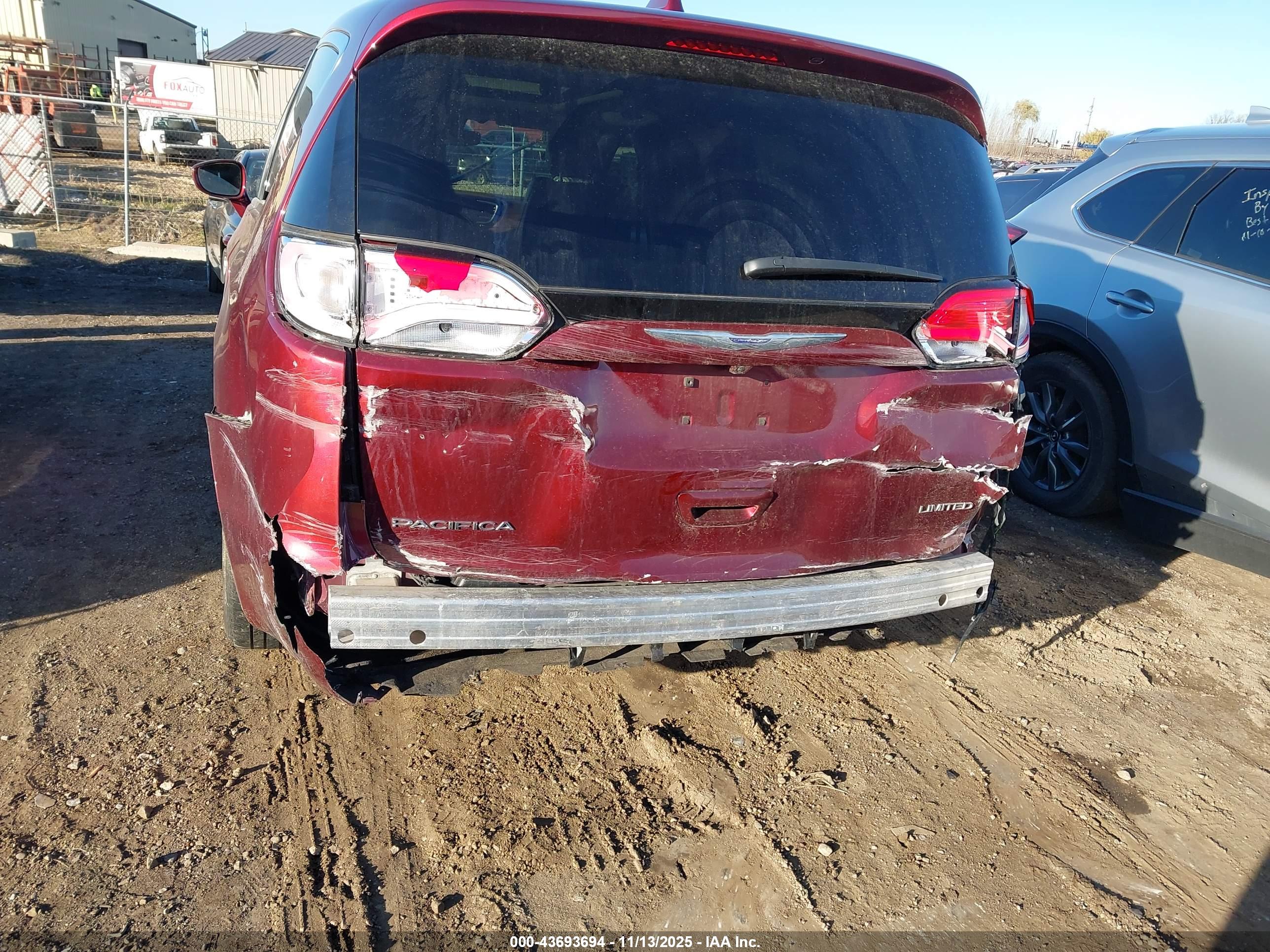 CHRYSLER PACIFICA image 6