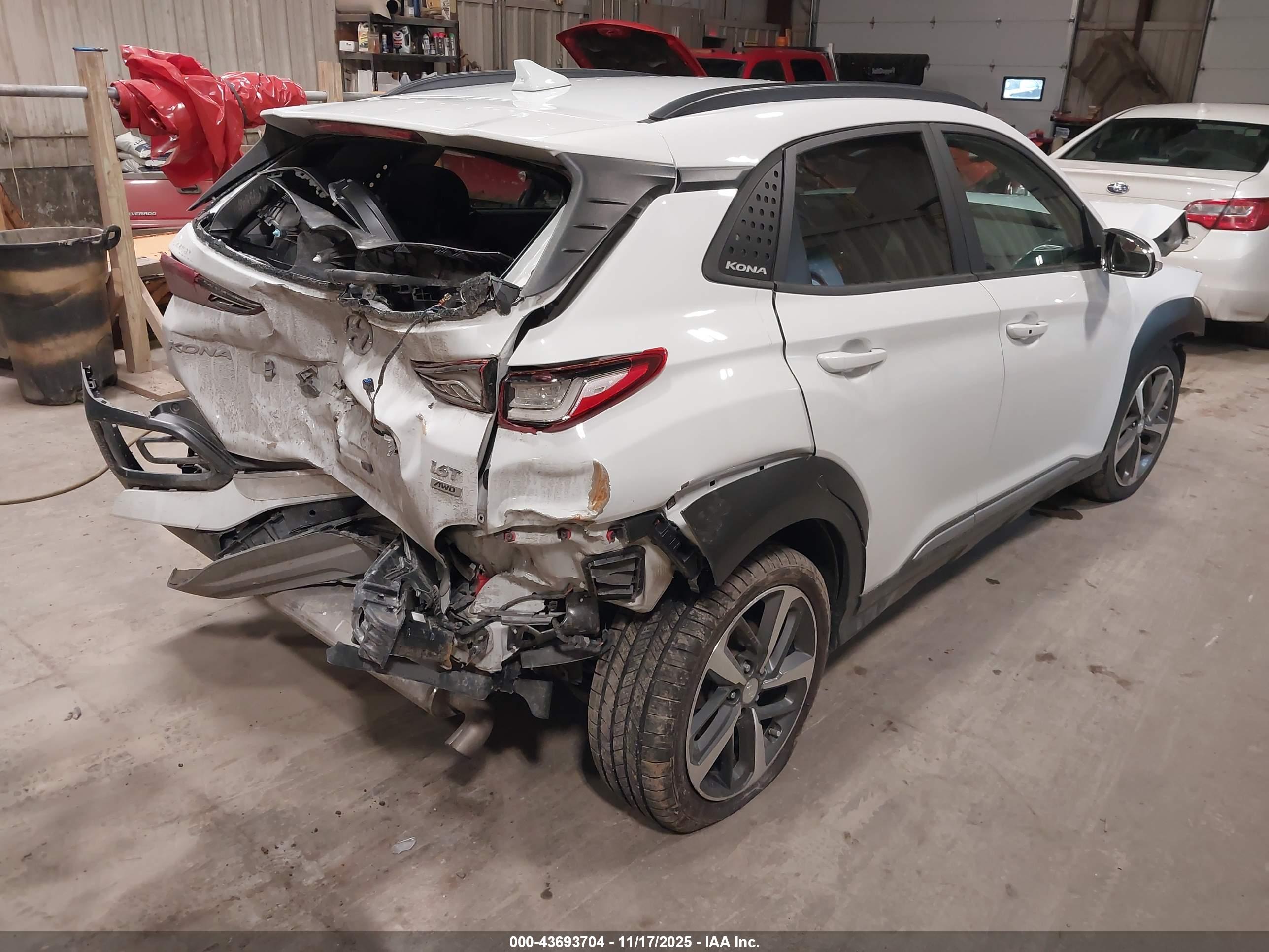 HYUNDAI KONA image 4