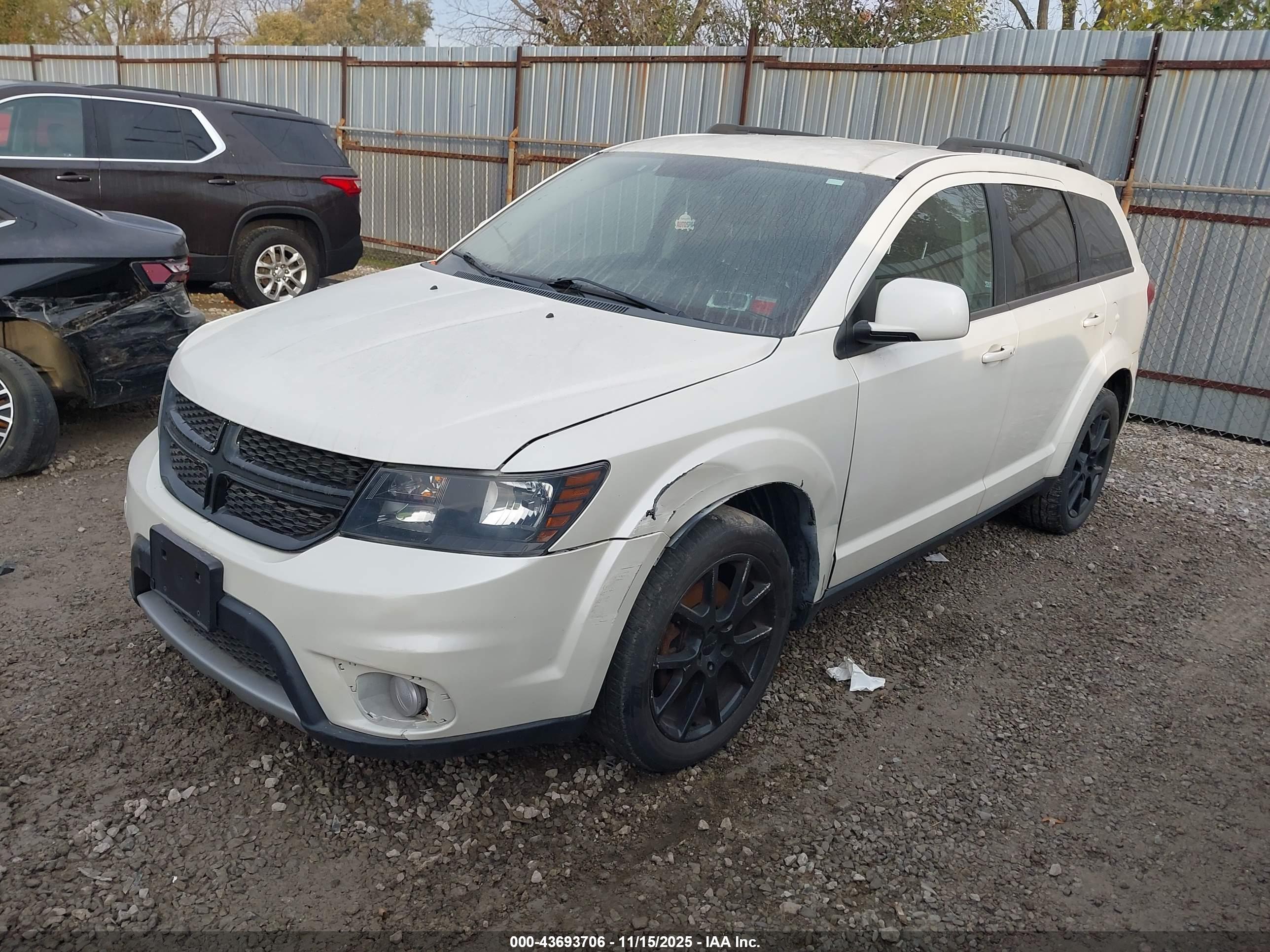 DODGE JOURNEY image 2