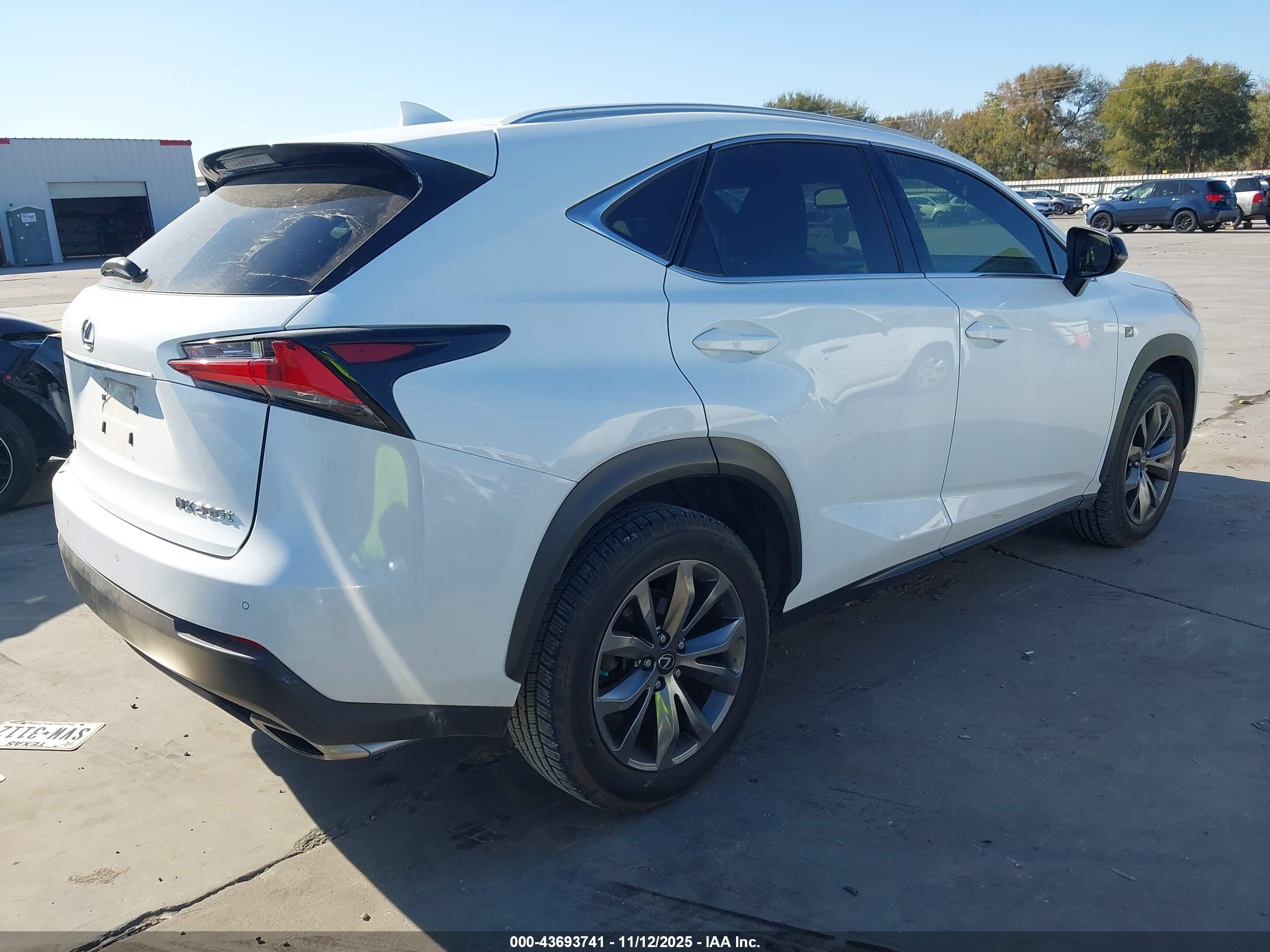 LEXUS NX image 4
