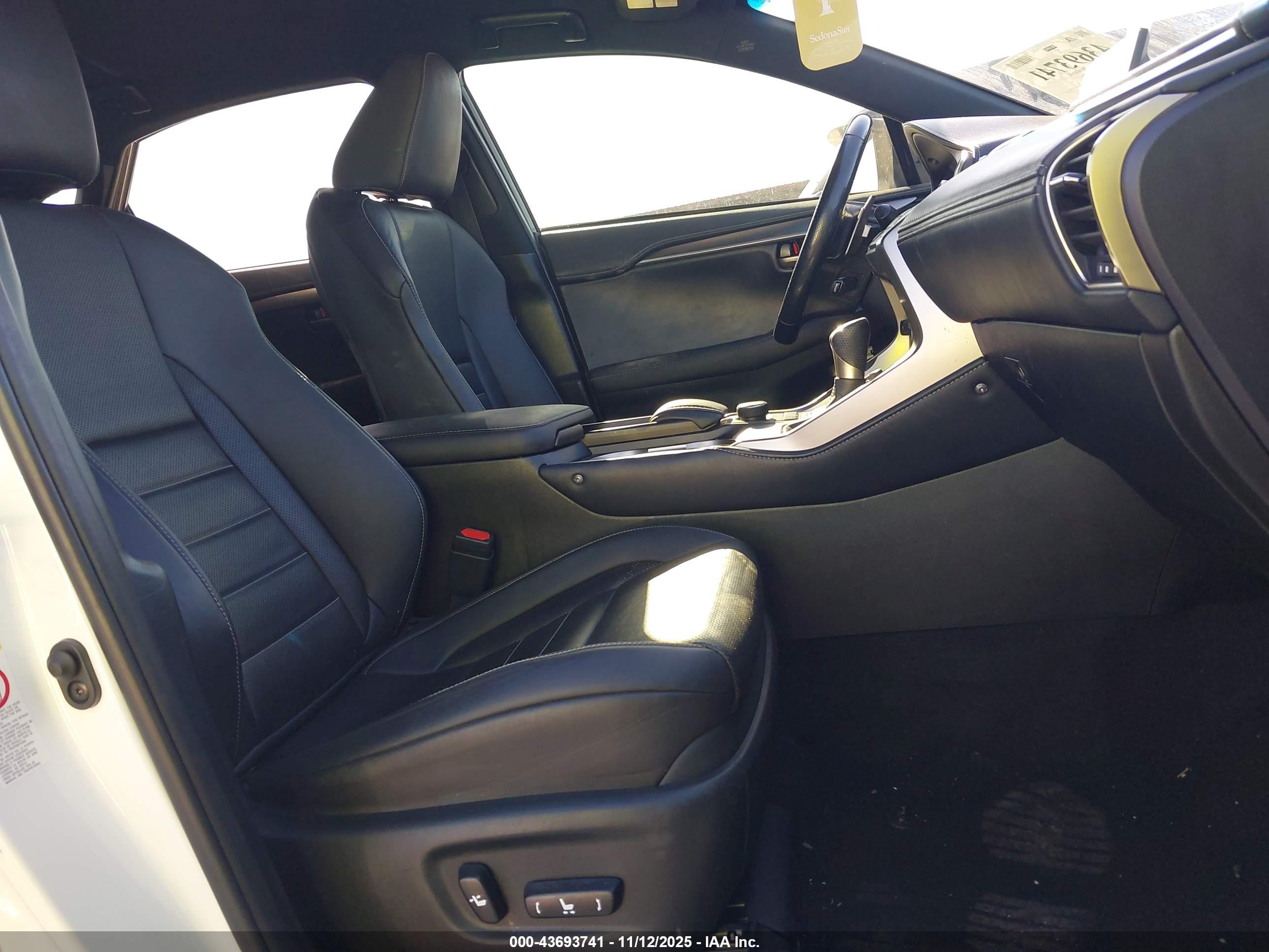 LEXUS NX image 5