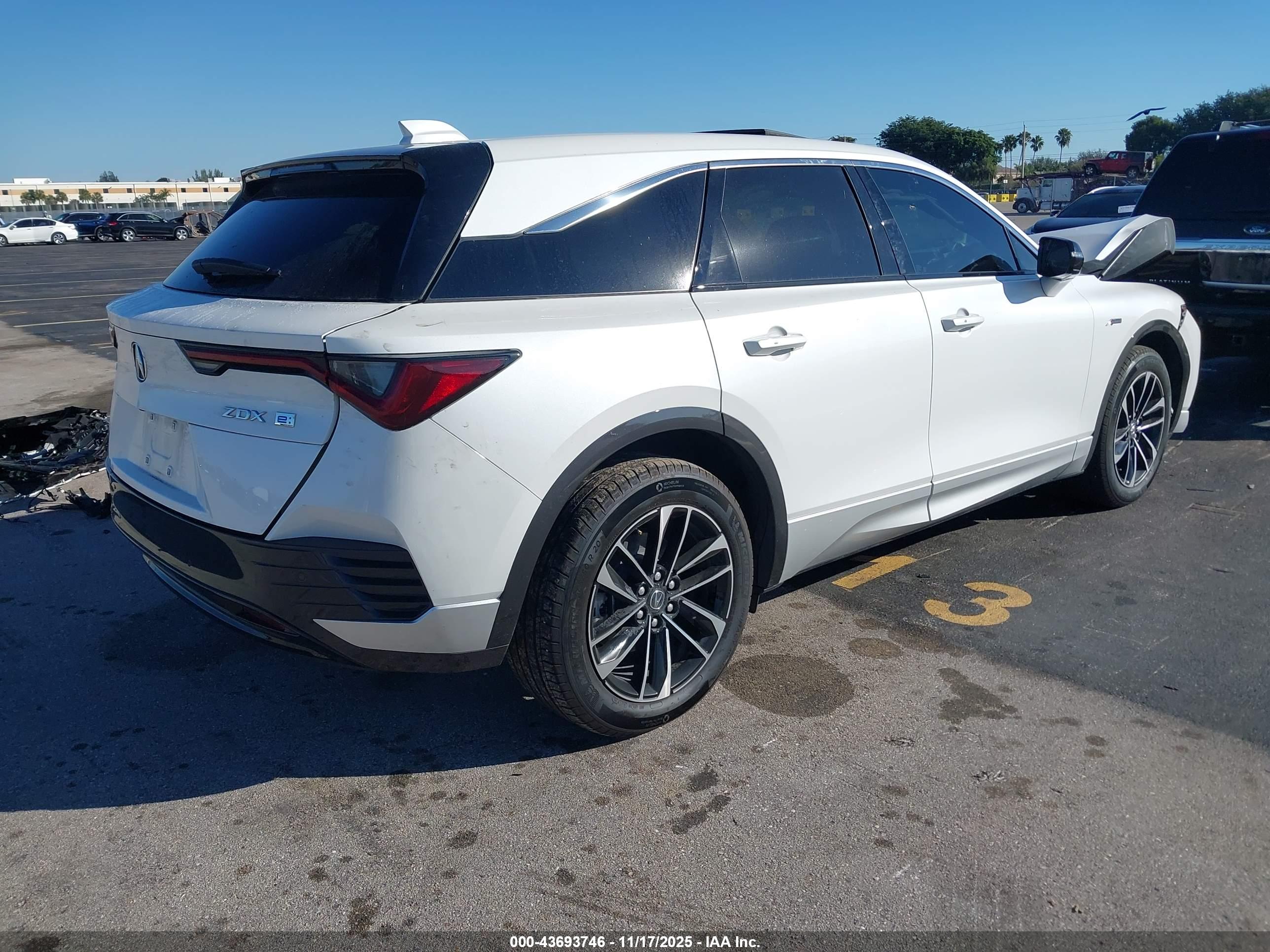 ACURA ZDX image 4