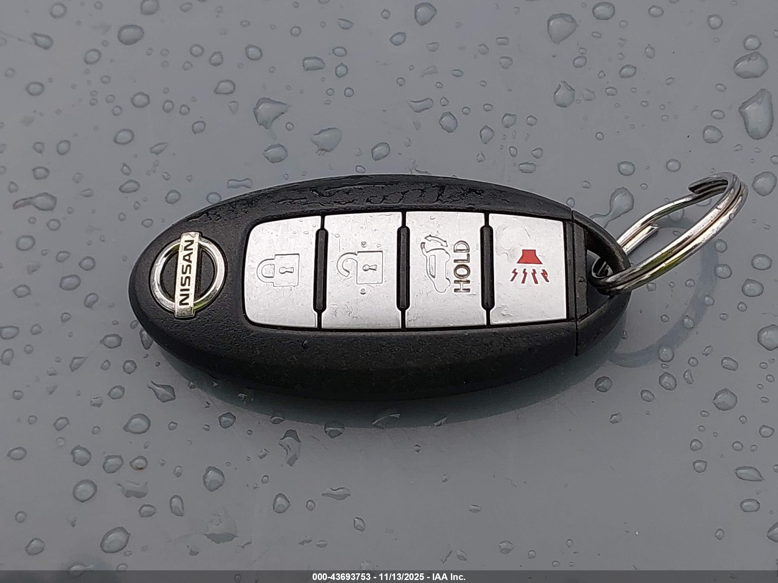 NISSAN ROGUE image 11