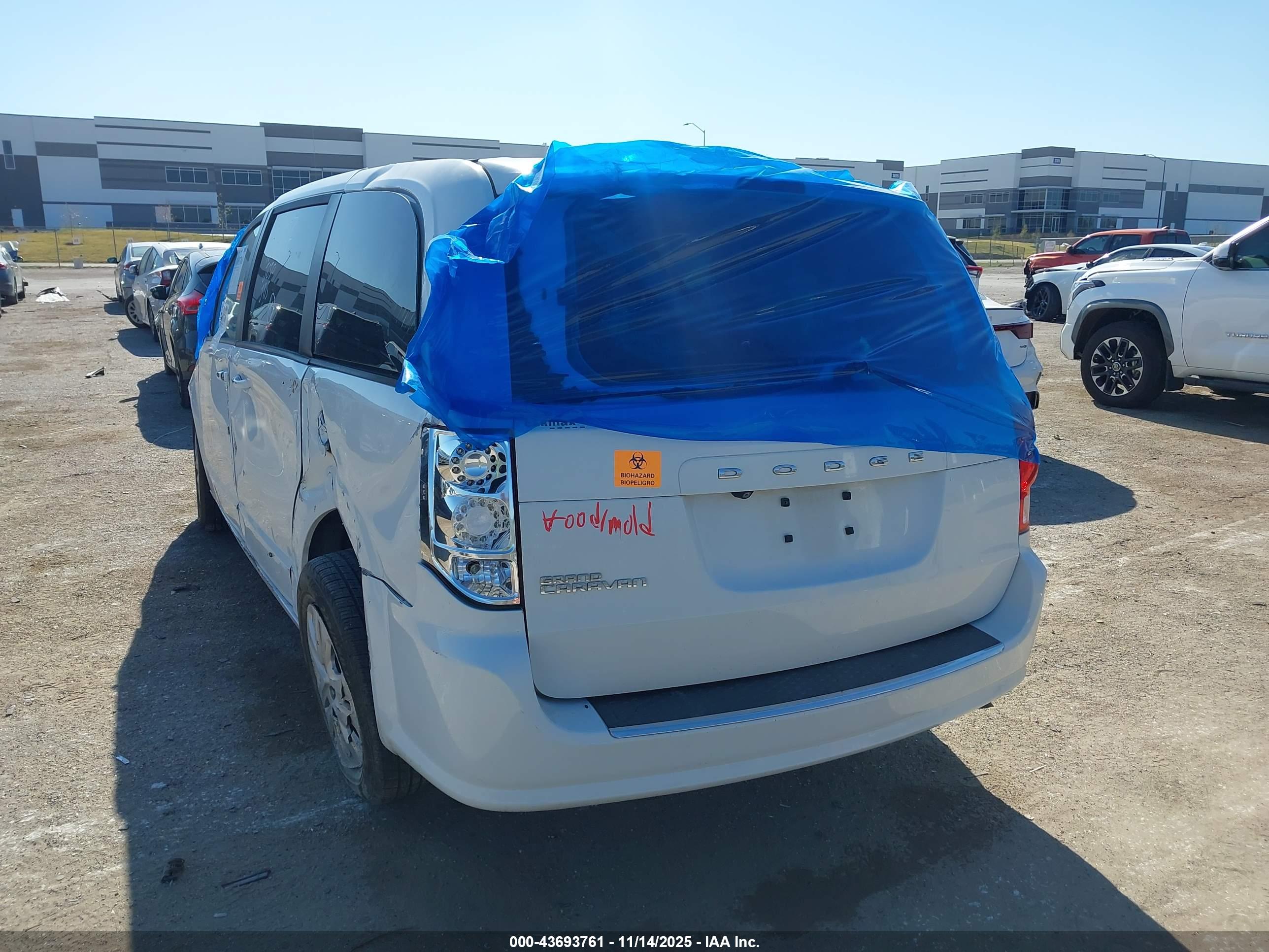 DODGE GRAND image 3
