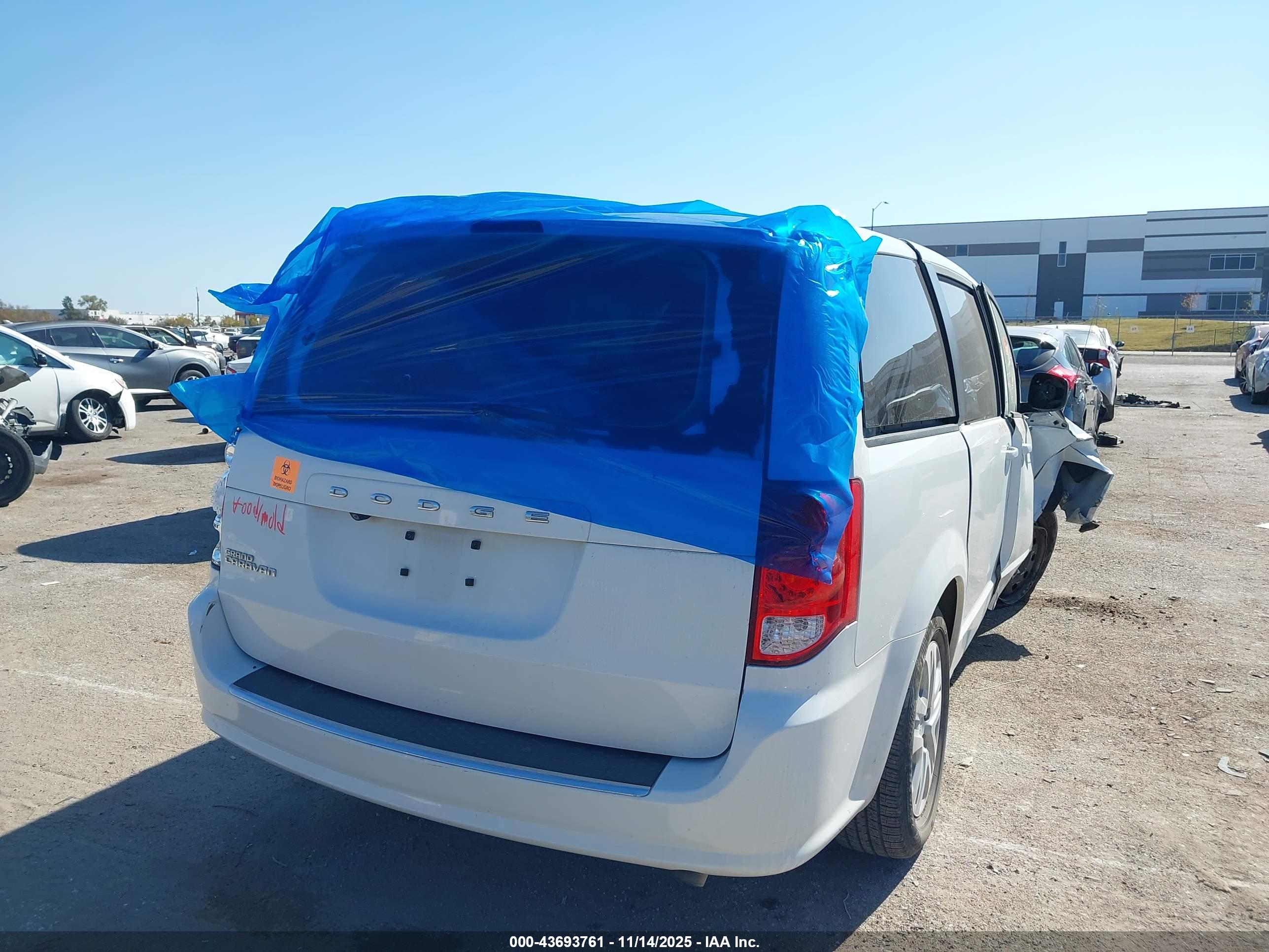 DODGE GRAND image 4