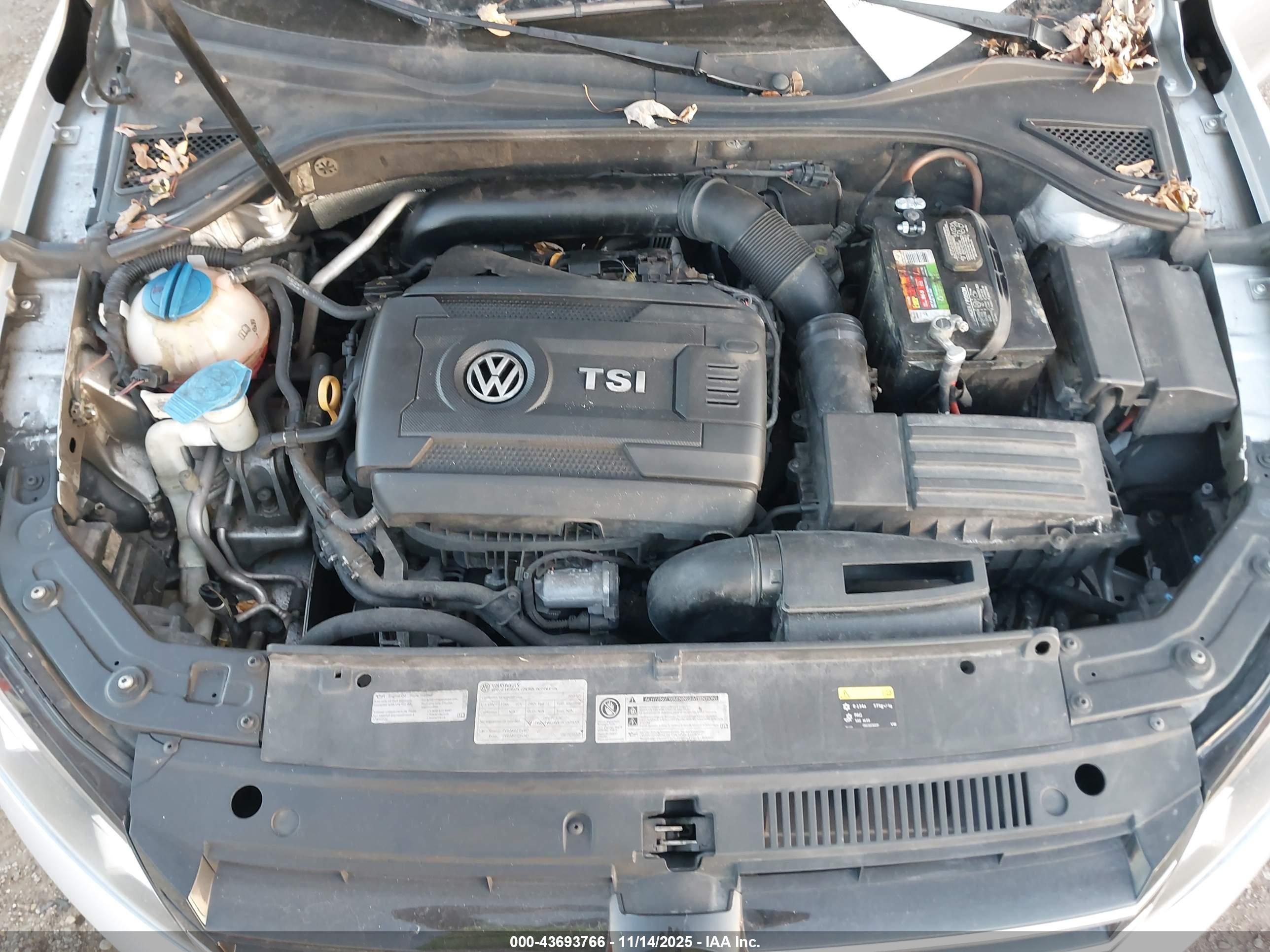 VOLKSWAGEN PASSAT image 10