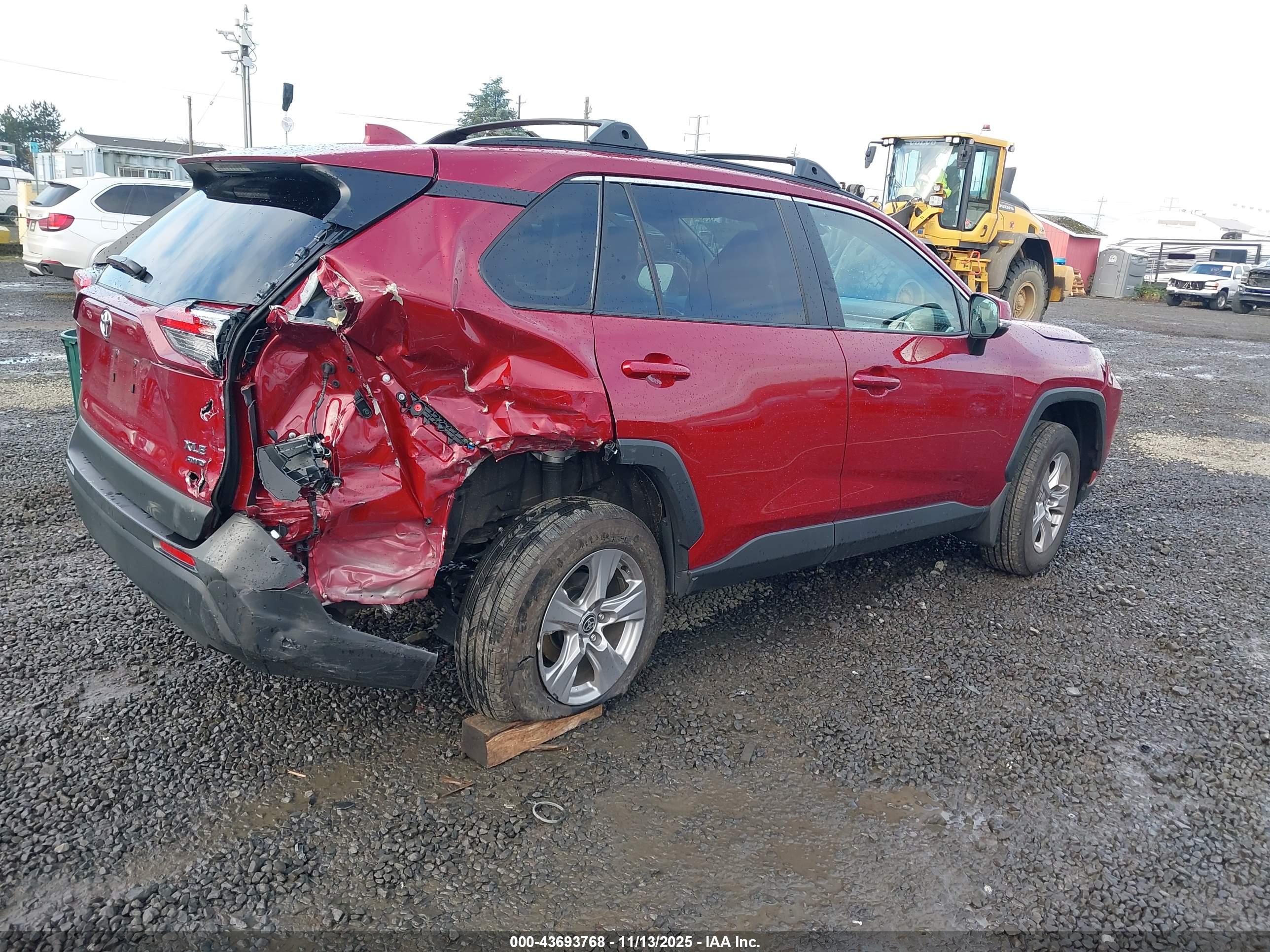 TOYOTA RAV4 image 4