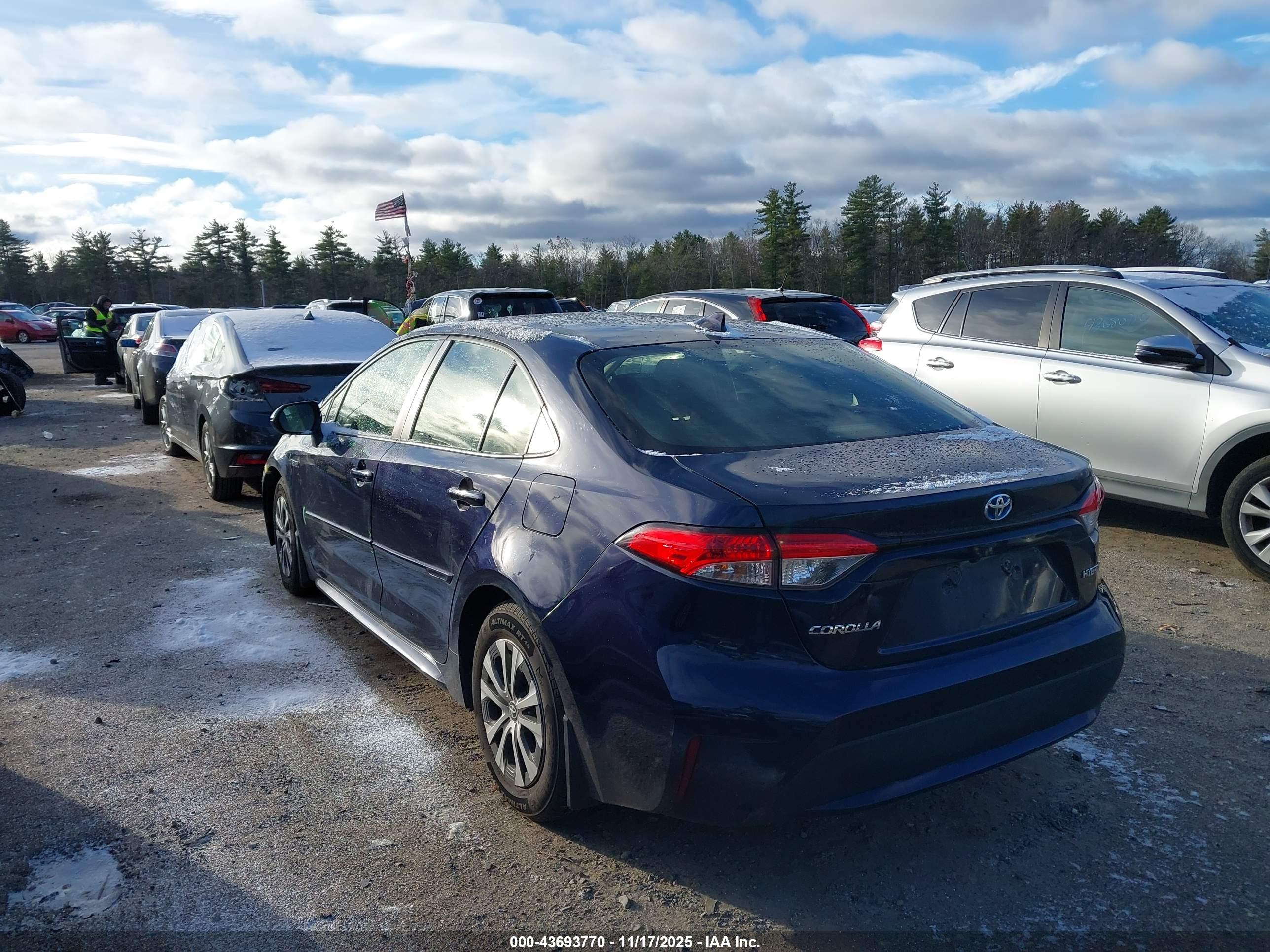 TOYOTA COROLLA image 3